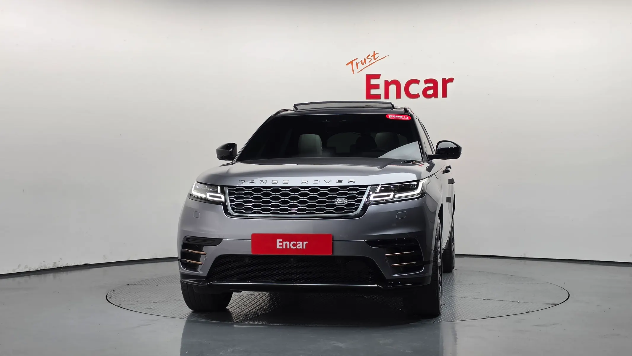 Land Rover 레인지로버 벨라 3.0 P400 R- SE 2021 2/35