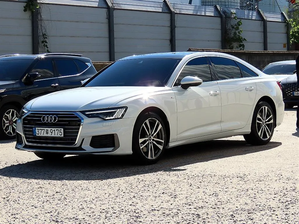 Audi A6 (C8) 45 TFSI 2022 2/21