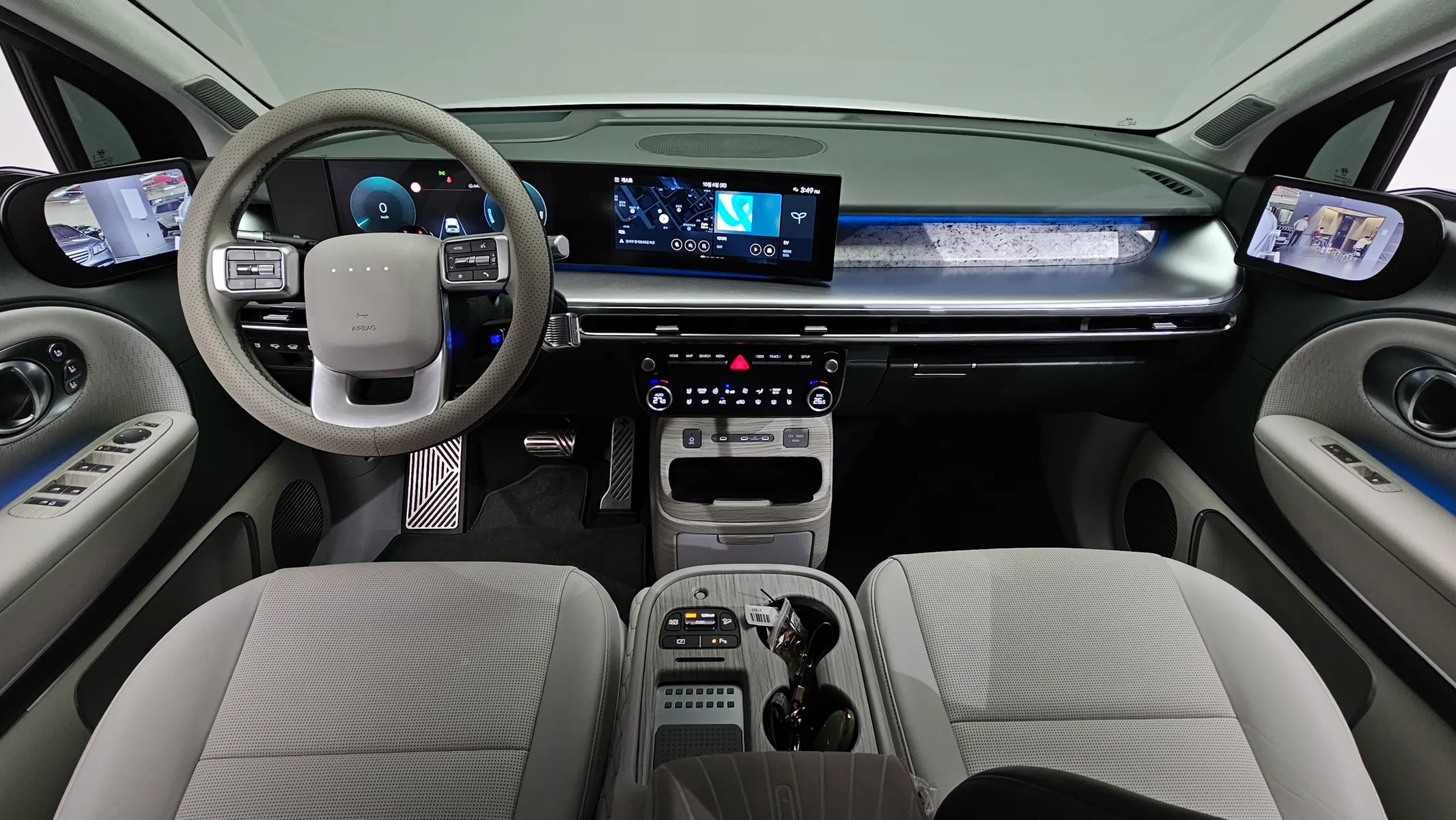 Hyundai 9 AWD 2025 4/5