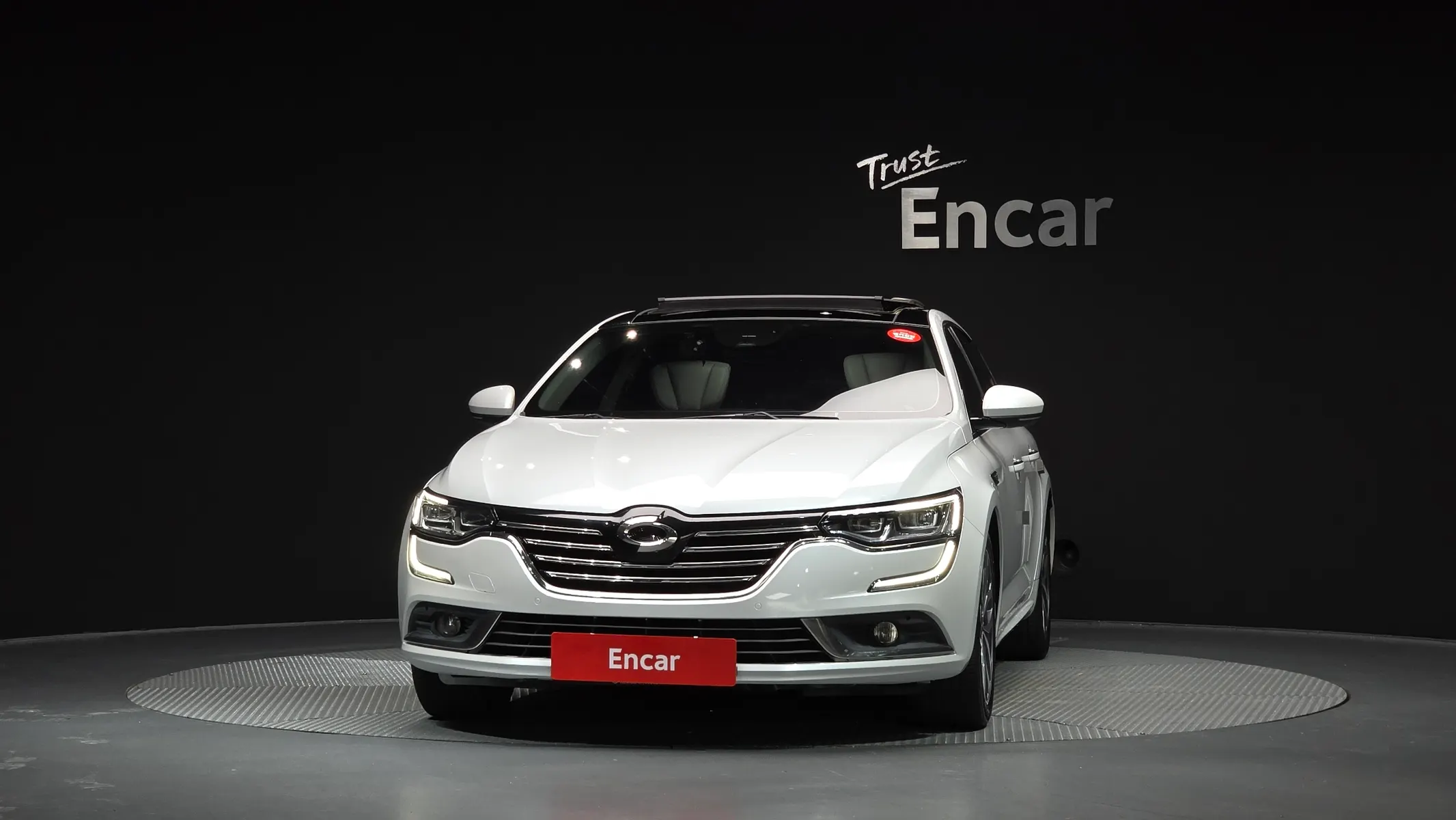 Renault Korea SM6 2.0 LPe RE () 2016 2/5