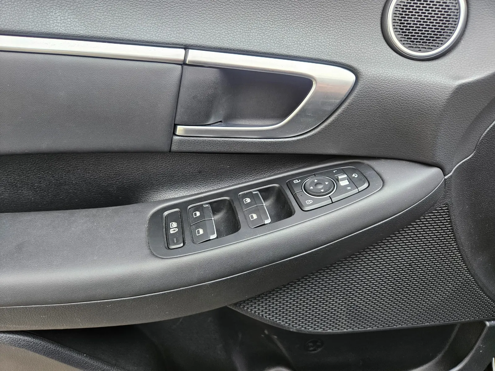 Hyundai (DN8) 2.0 LPG() 2021 4/5