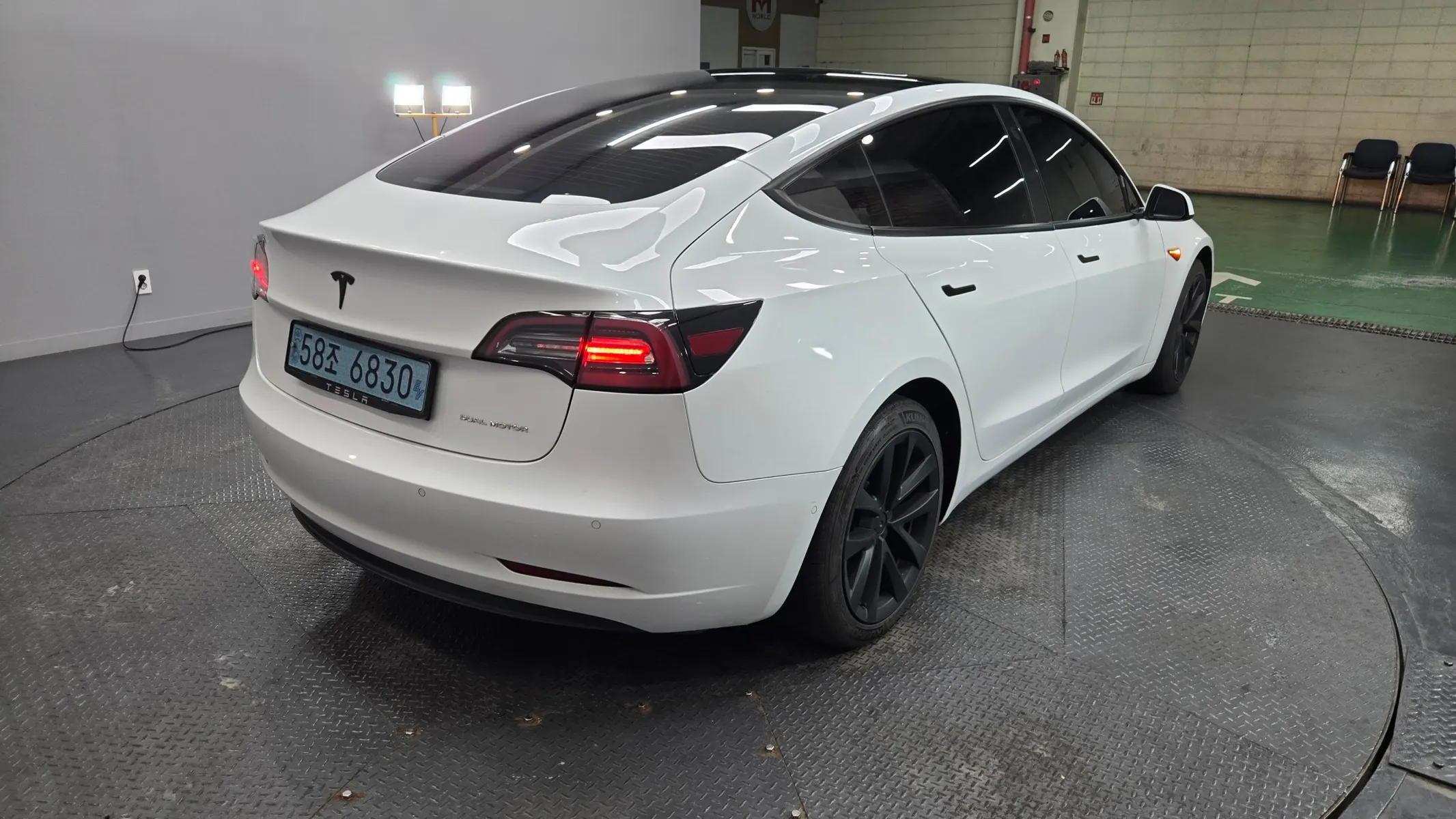Tesla 3 AWD 2022 2/5