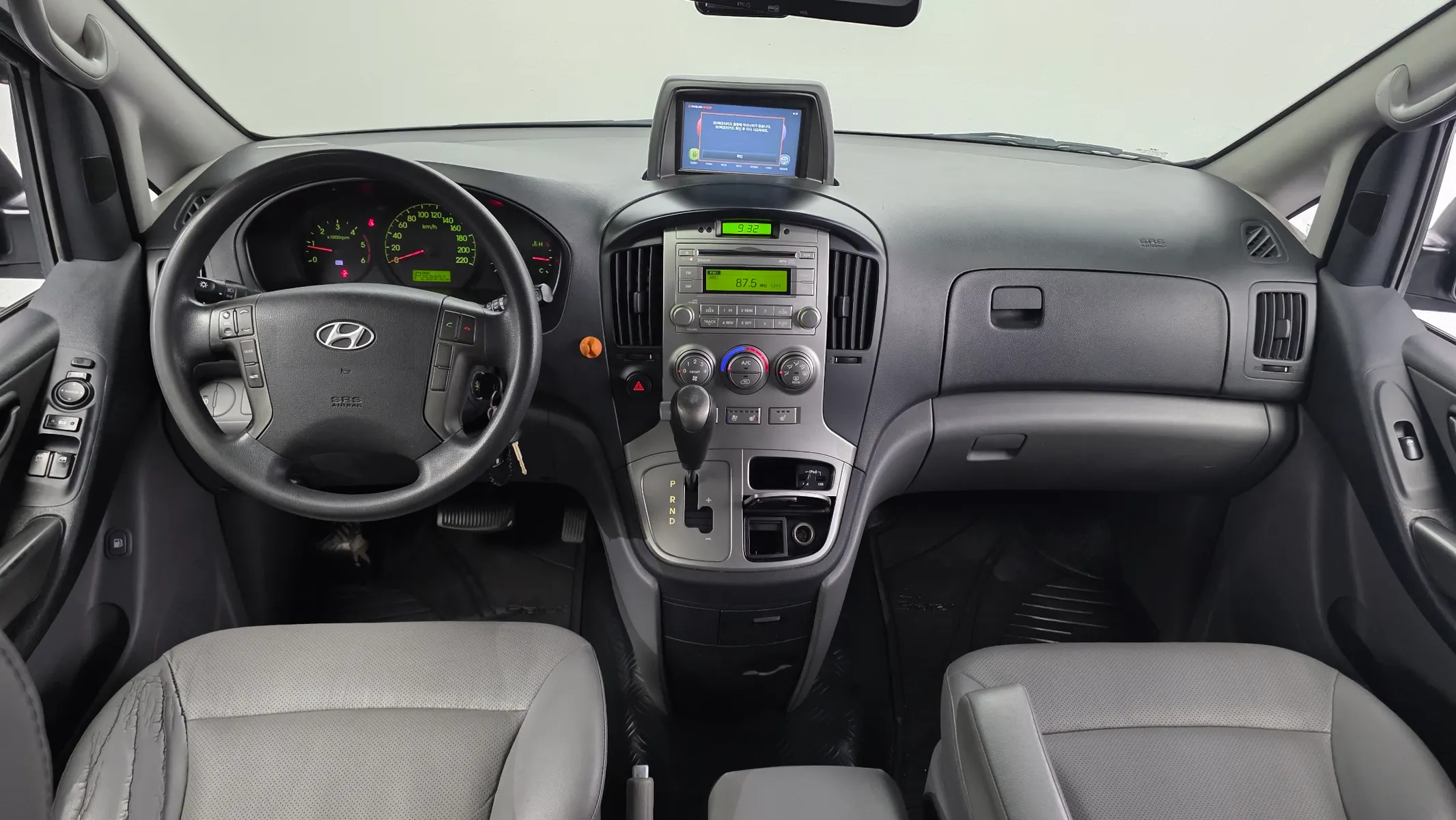 Hyundai Grand Starex 5 2014 4/5
