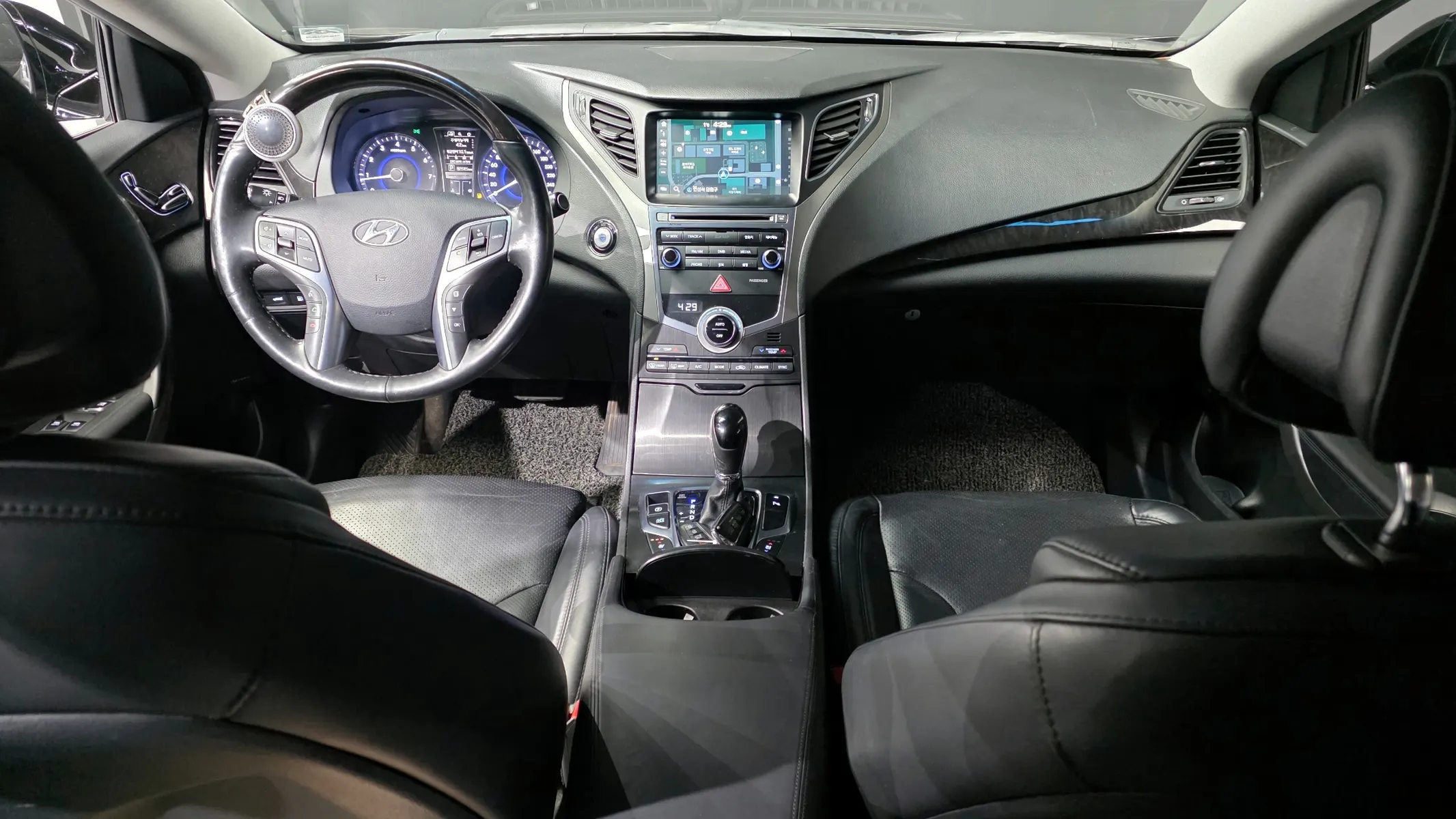 Hyundai Grandeur HG HG240 2016 4/5