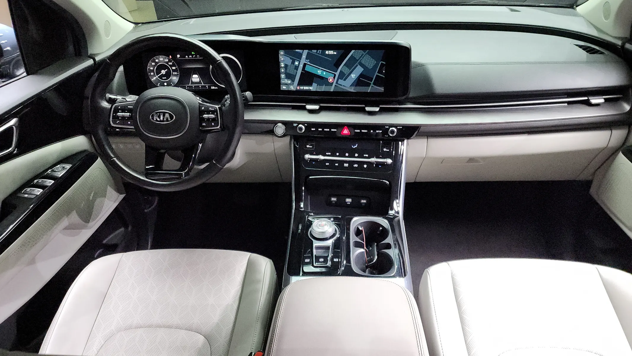Kia Carnival 9 2020 4/5