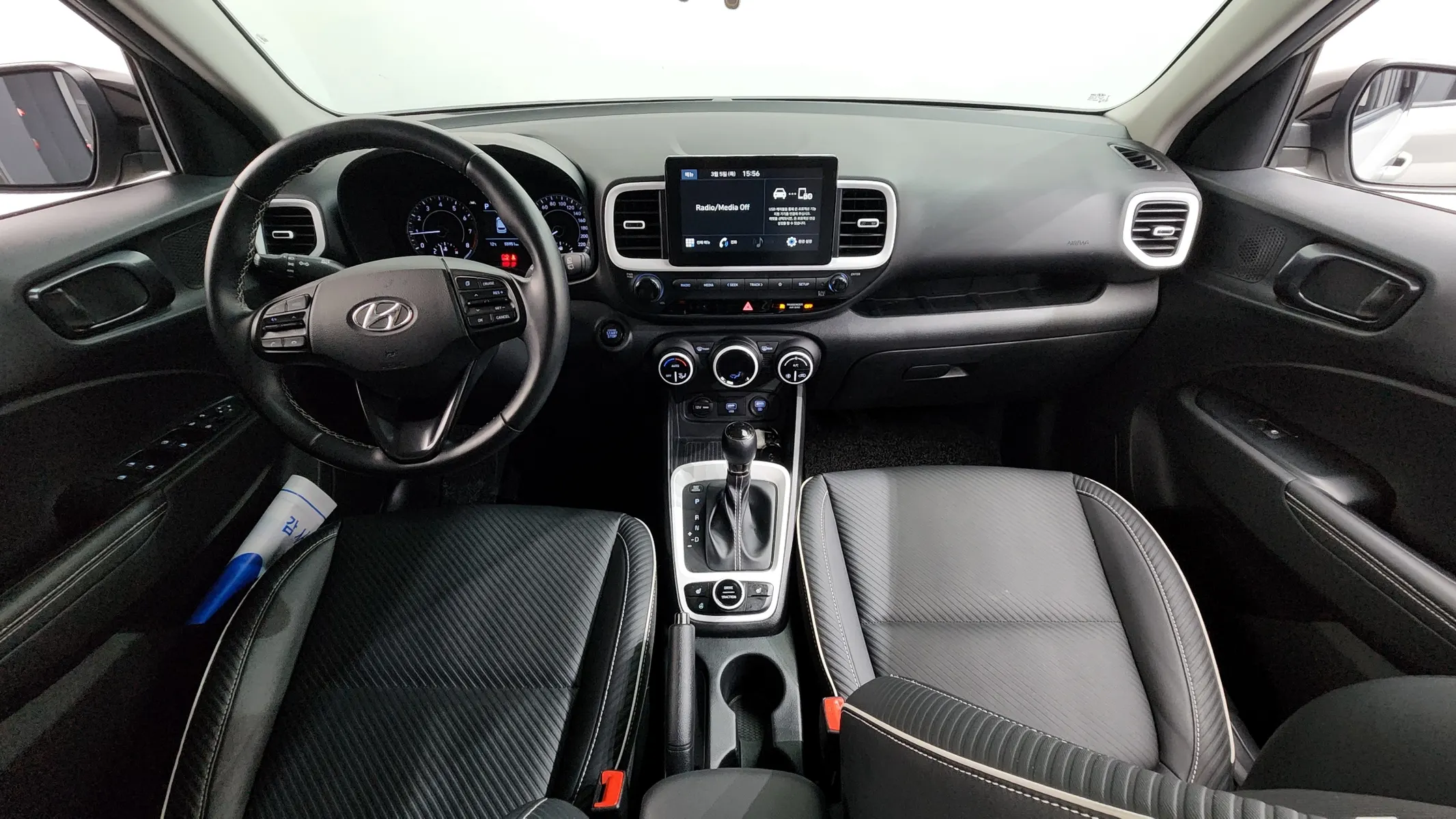 Hyundai Venue 1.6 2020 4/5