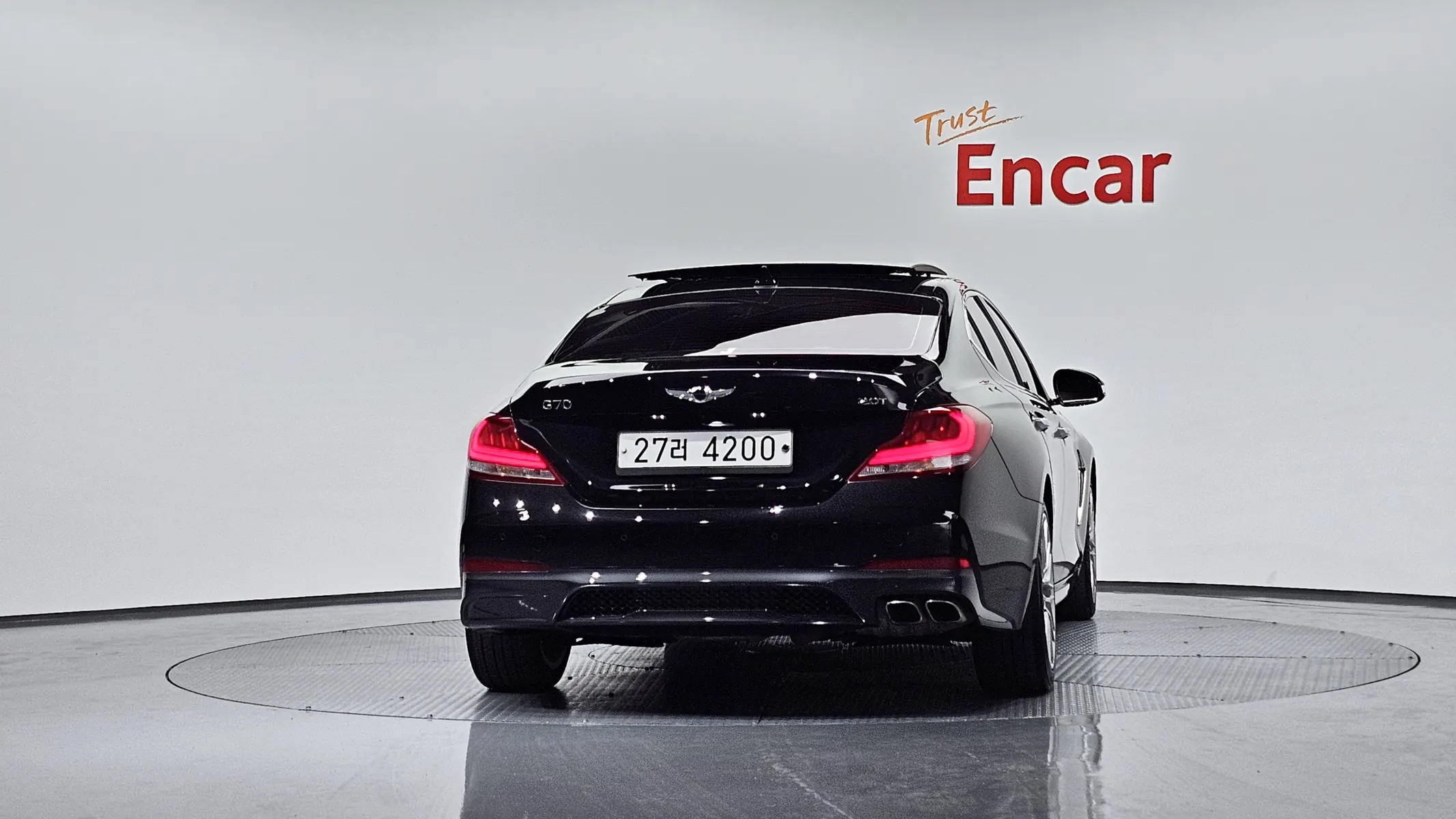 Genesis G70 2.0T 2019 3/5