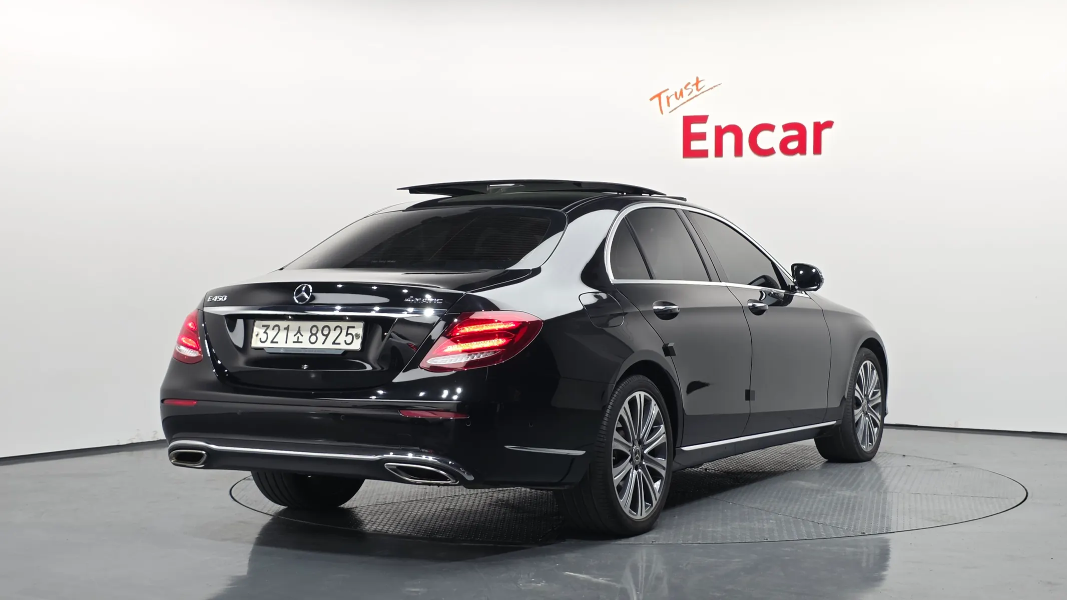 Mercedes-Benz E-Class W213 E450 4MATIC 2020 2/21