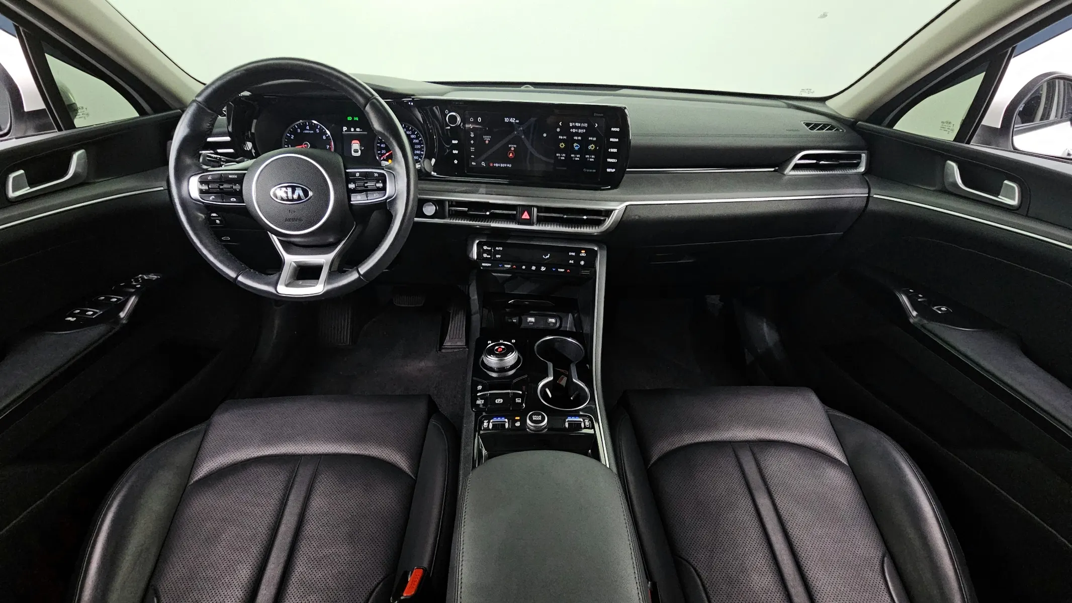 Kia K5 3 2.0 2021 4/5