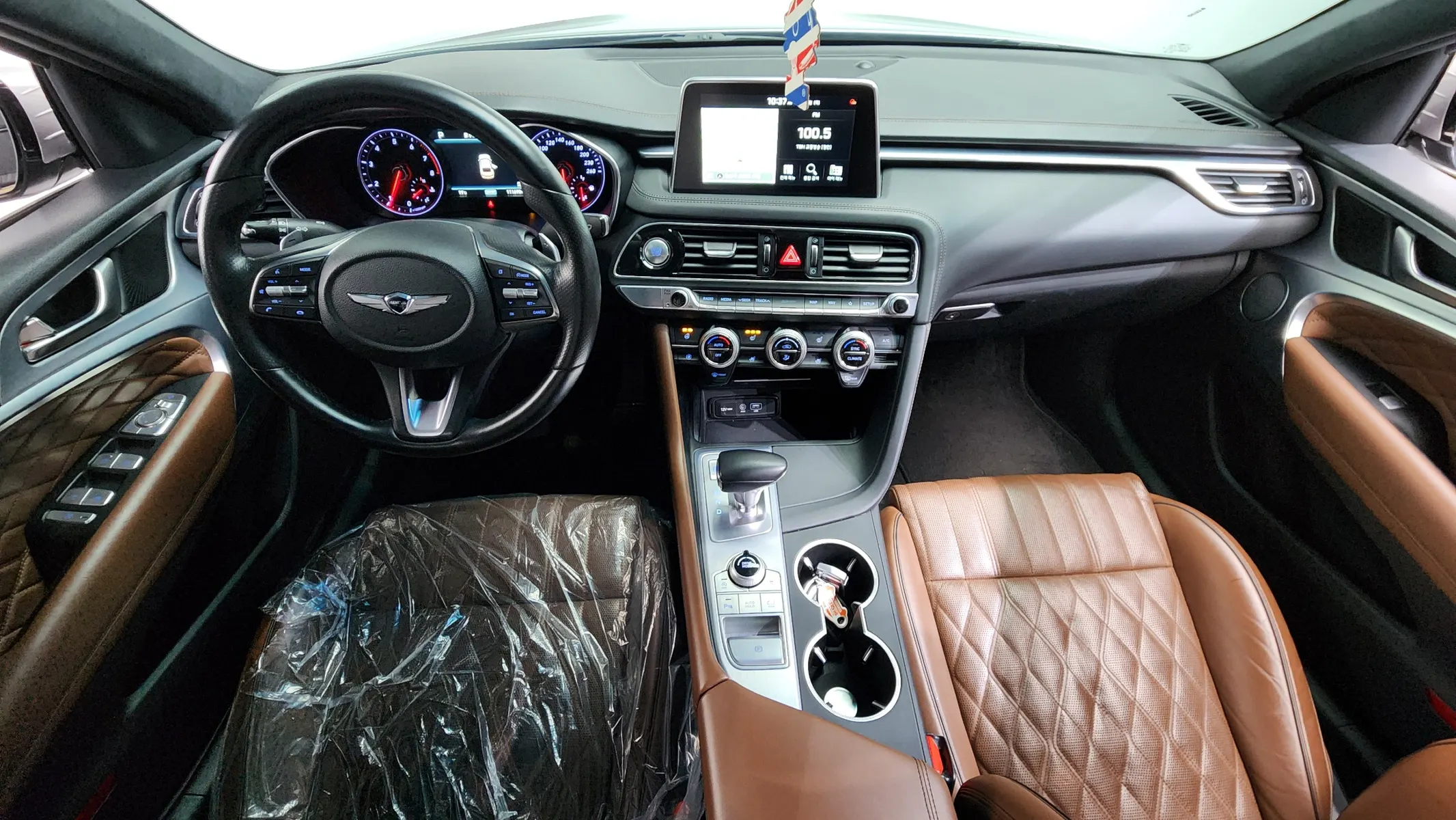Genesis G70 2.0T AWD 2019 4/5
