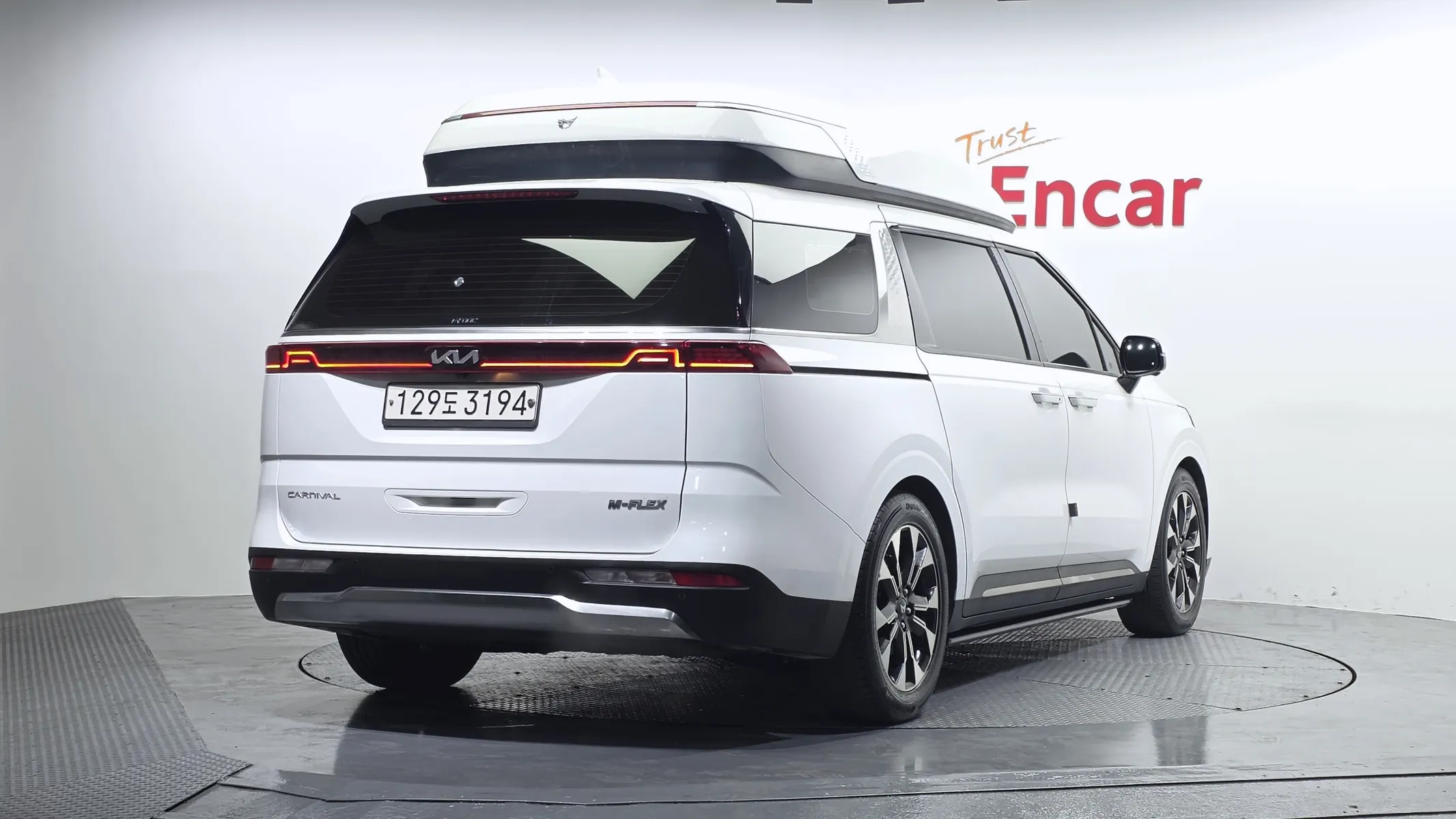 Kia Carnival 9 () 2021 2/21