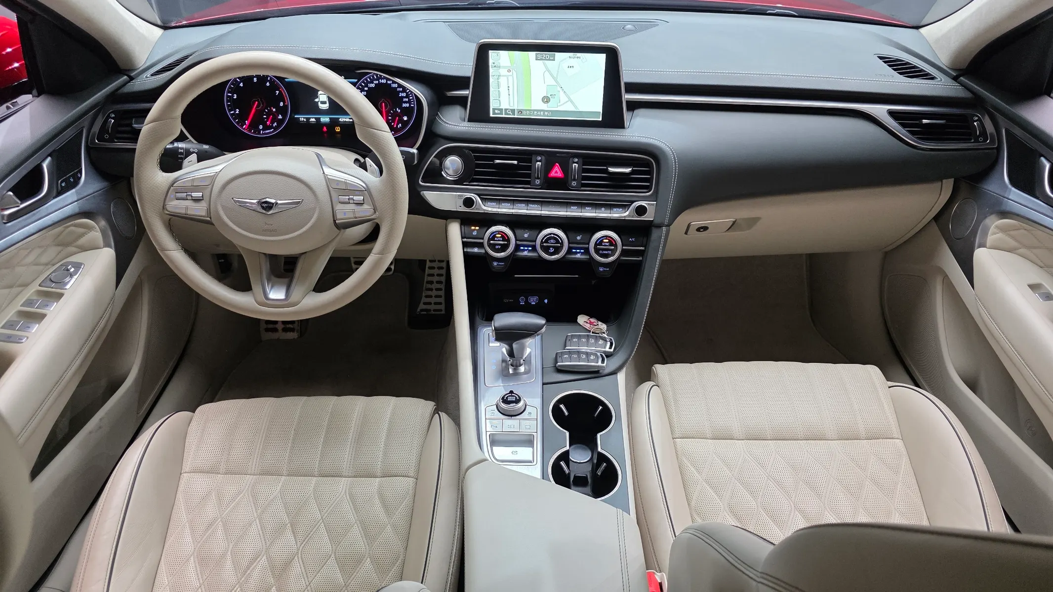 Genesis G70 2.0T AWD 2019 4/5