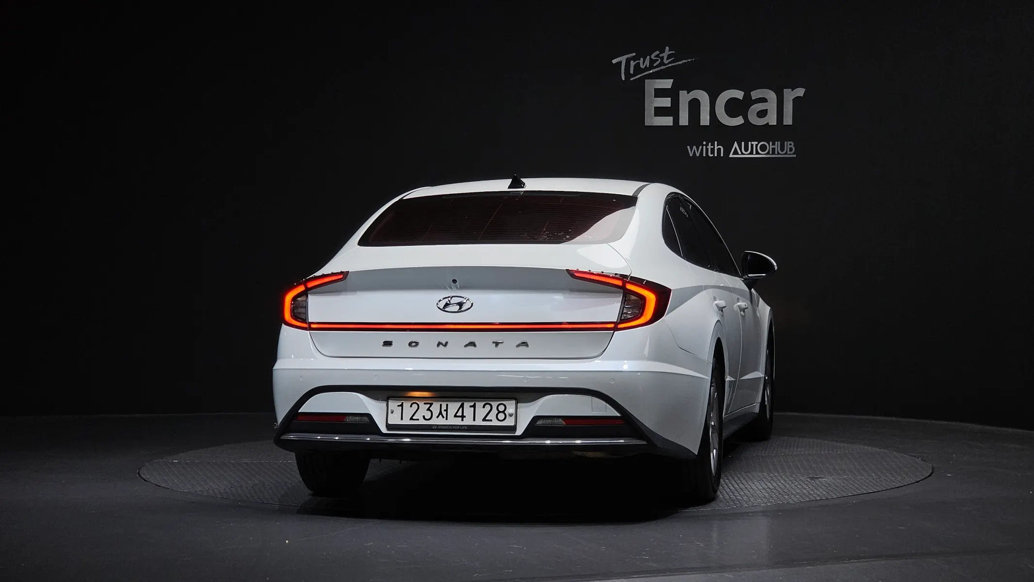 Hyundai (DN8) 2.0 LPG() 2019 3/5