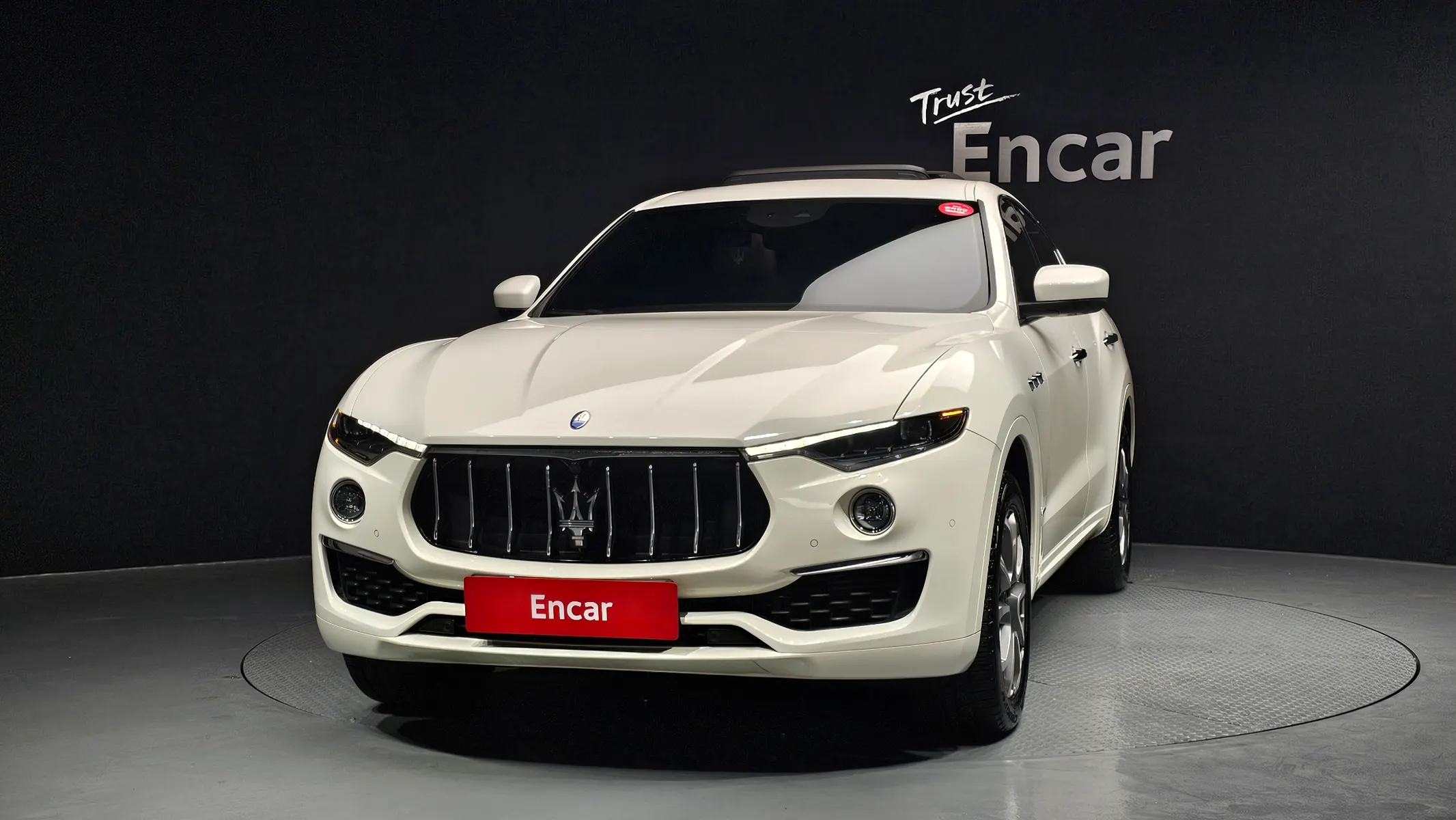 Maserati 르반떼 3.0 AWD 2020 2/5