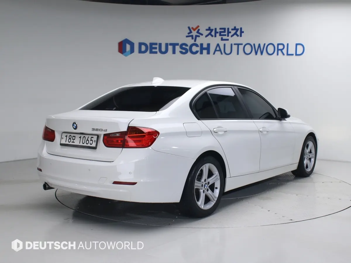 BMW 3 Series (F30) 320d 2014 3/27