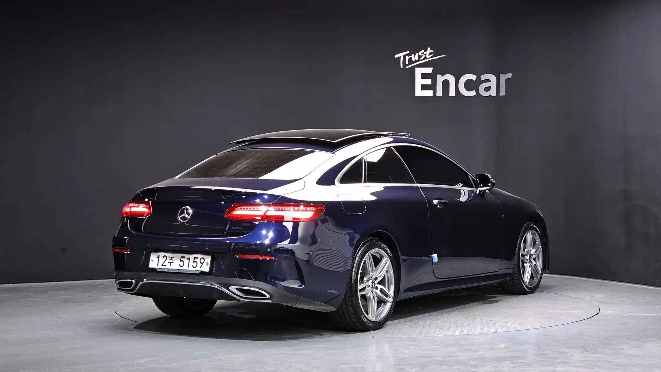 Mercedes-Benz E-Class W213 E220d 2017 2/31