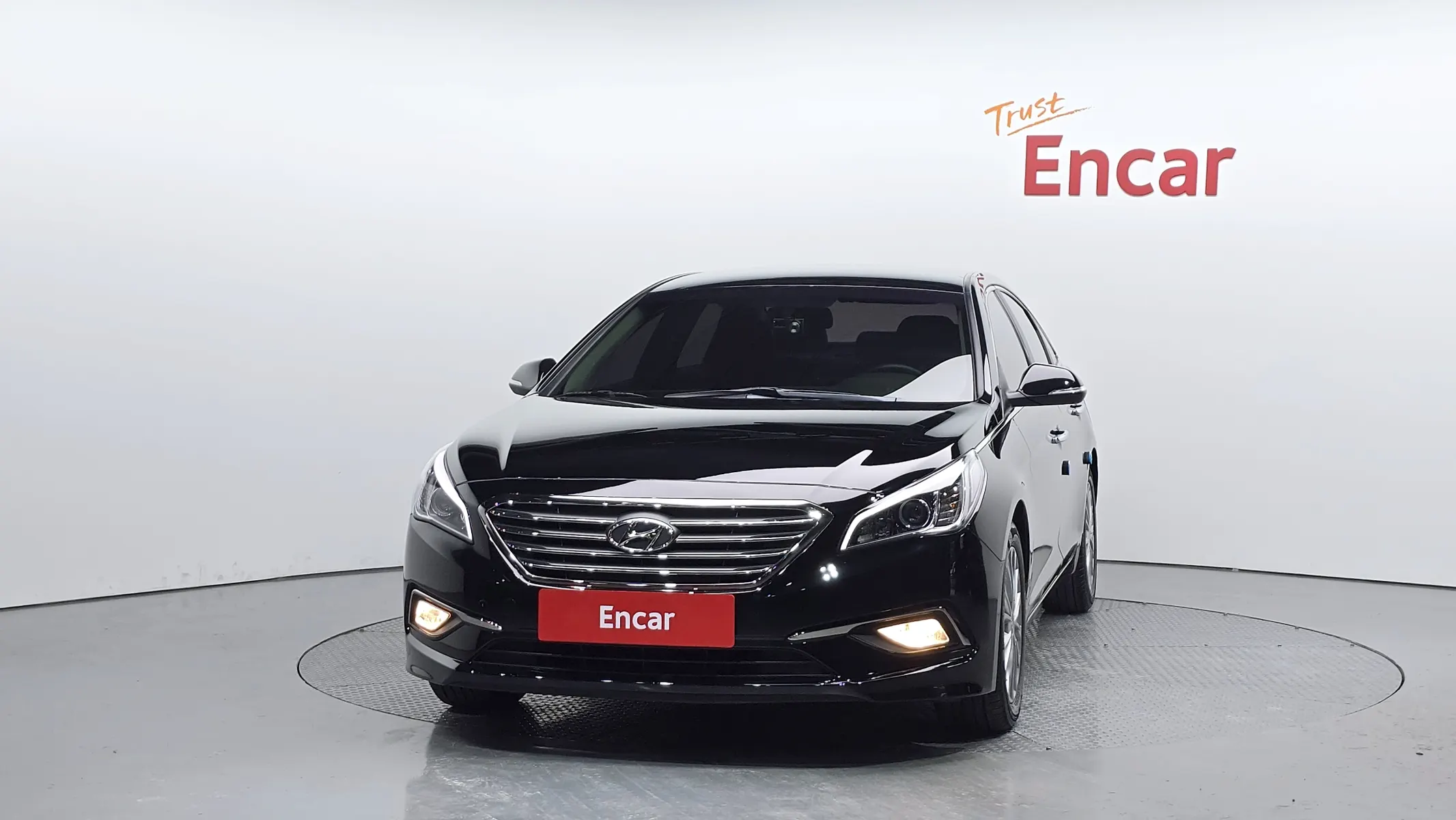Hyundai LF 2.0 2015 2/5