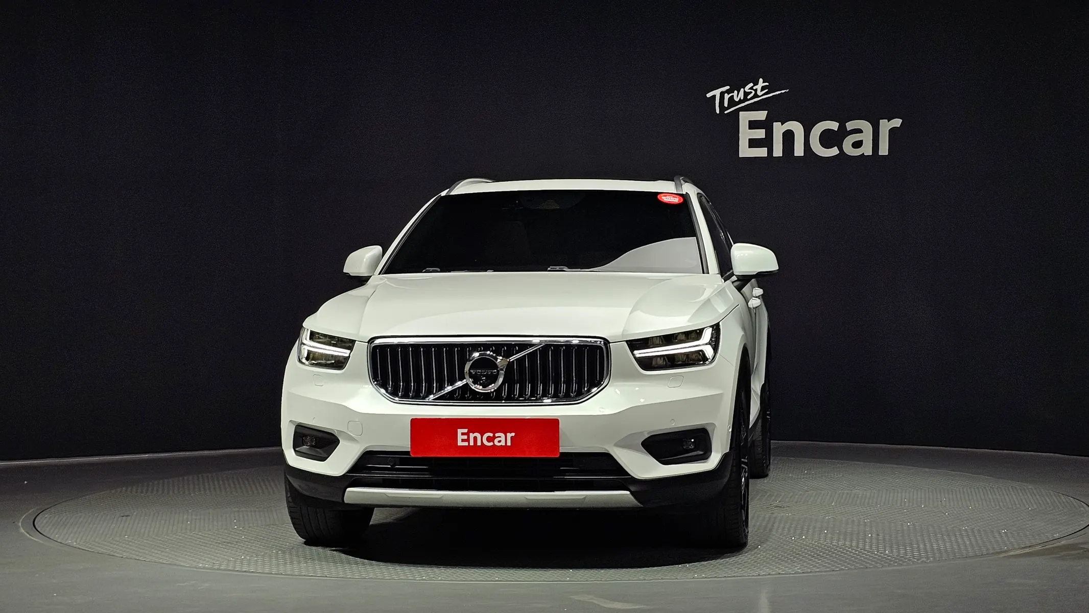 Volvo XC40 T4 2020 2/5