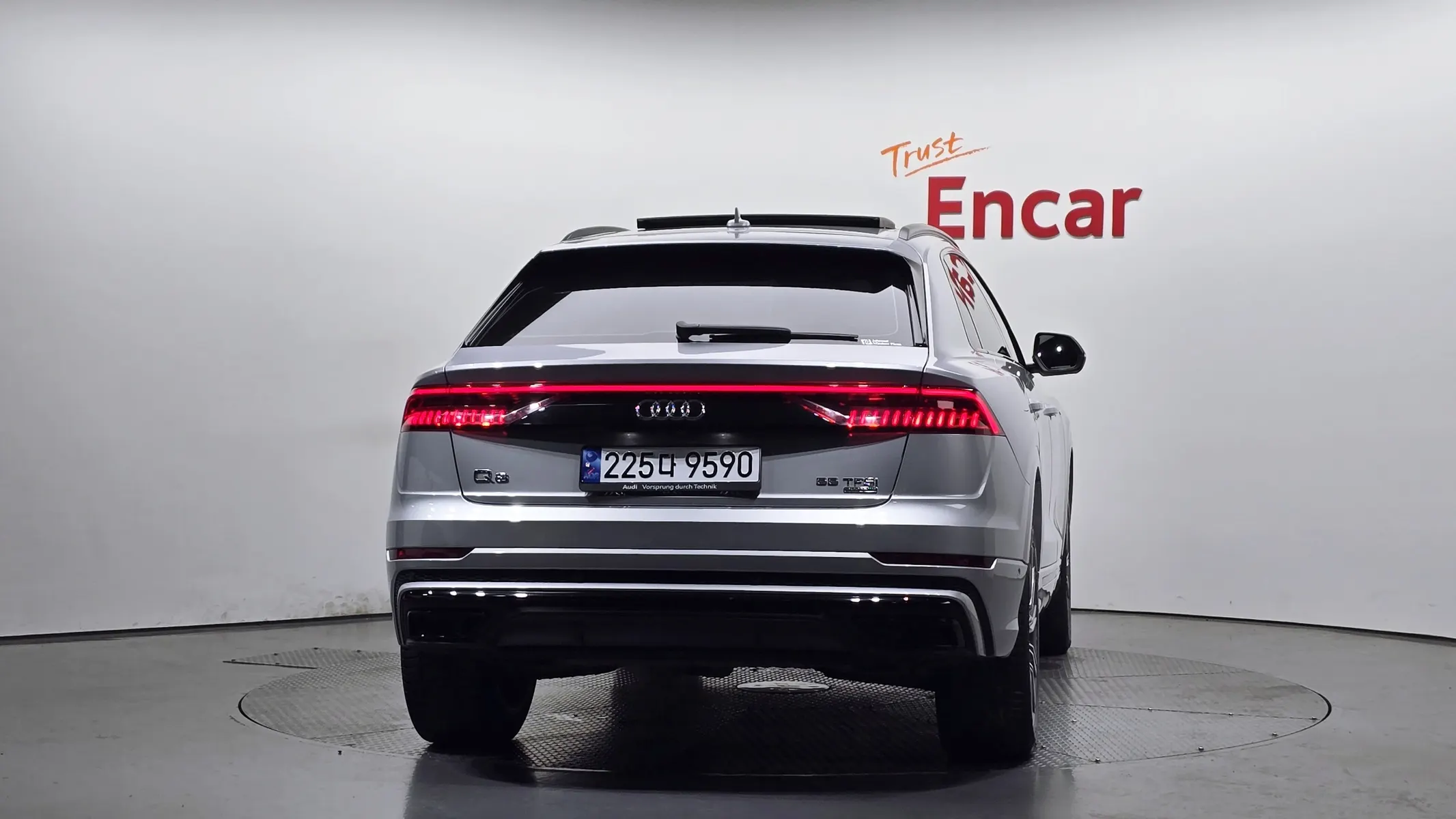Audi Q8 (4M) 55 TFSI 2021 3/33