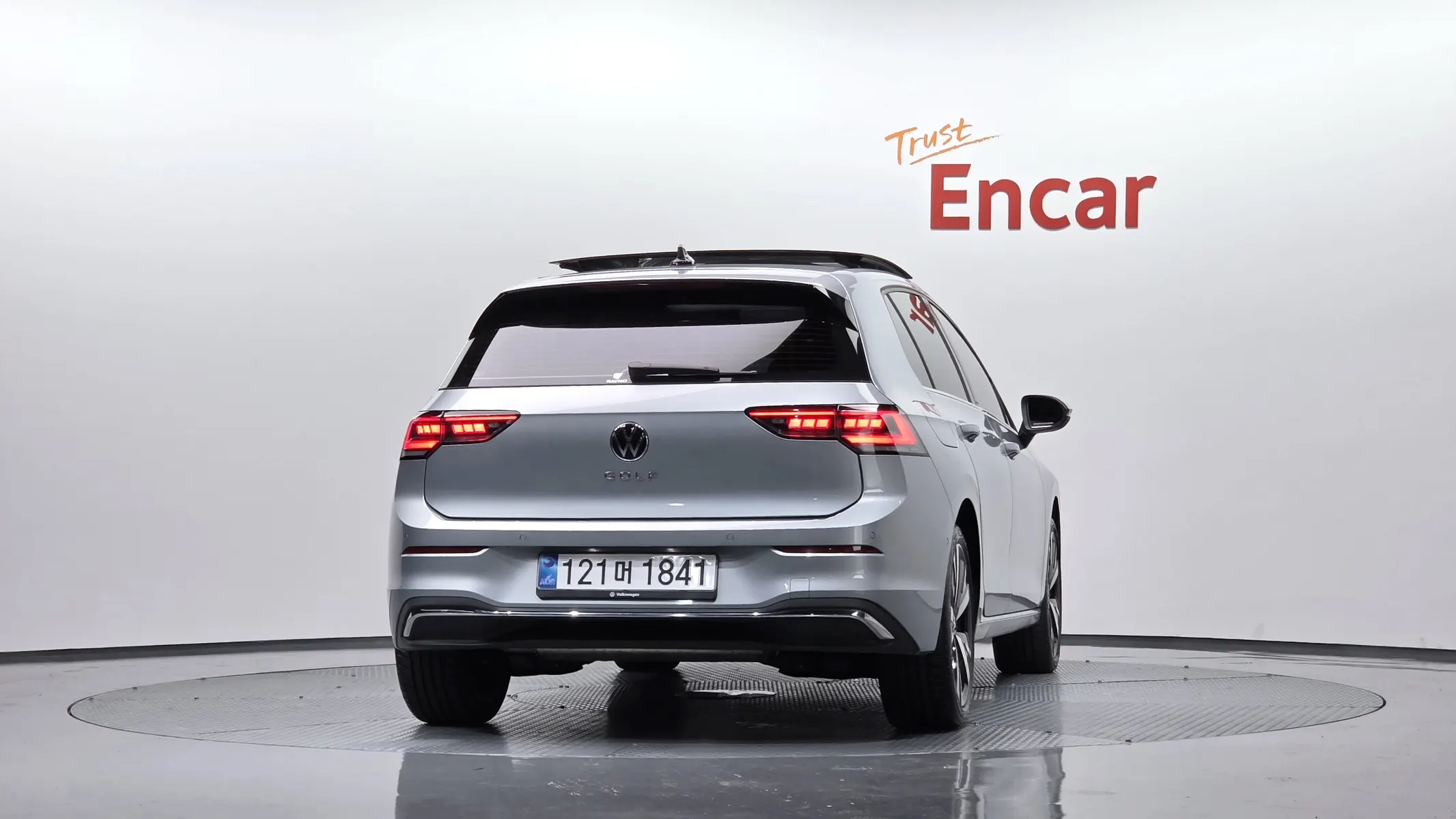 Volkswagen 8 2.0 TDI 2026 3/36
