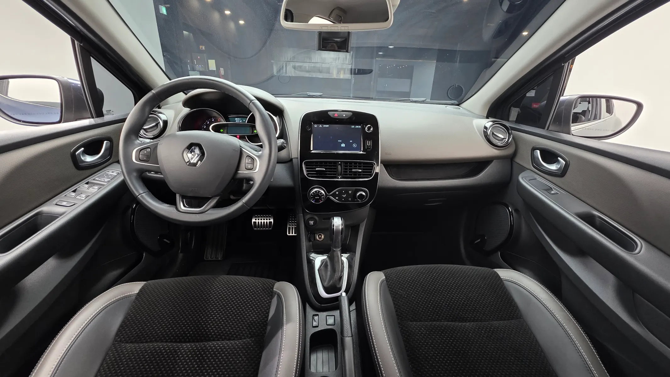 Renault Korea 클리오 2018 4/5