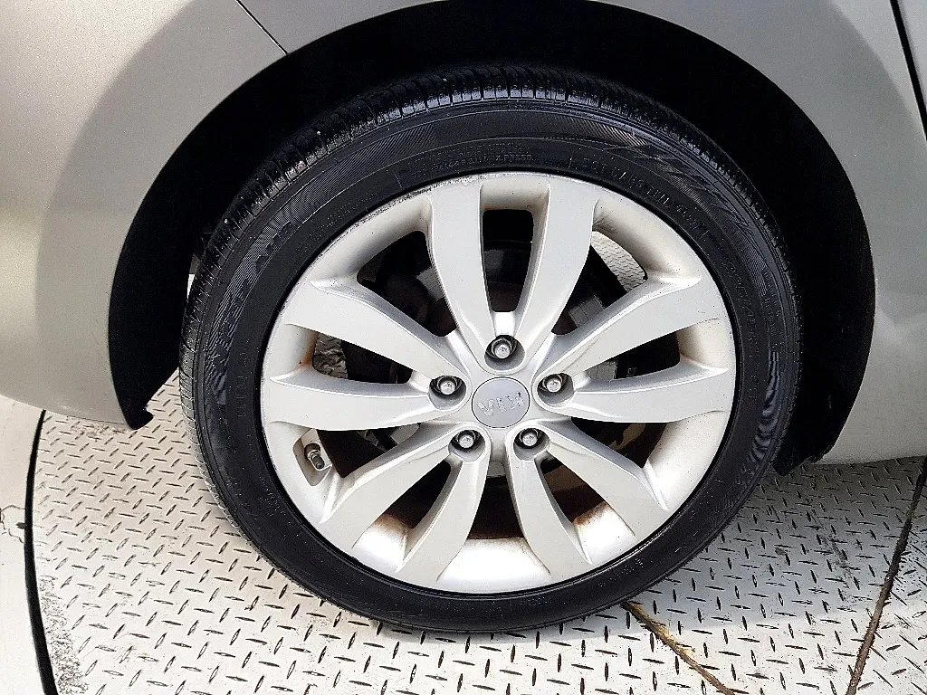 Kia 카렌스 1.7 VGT 2014 20/21