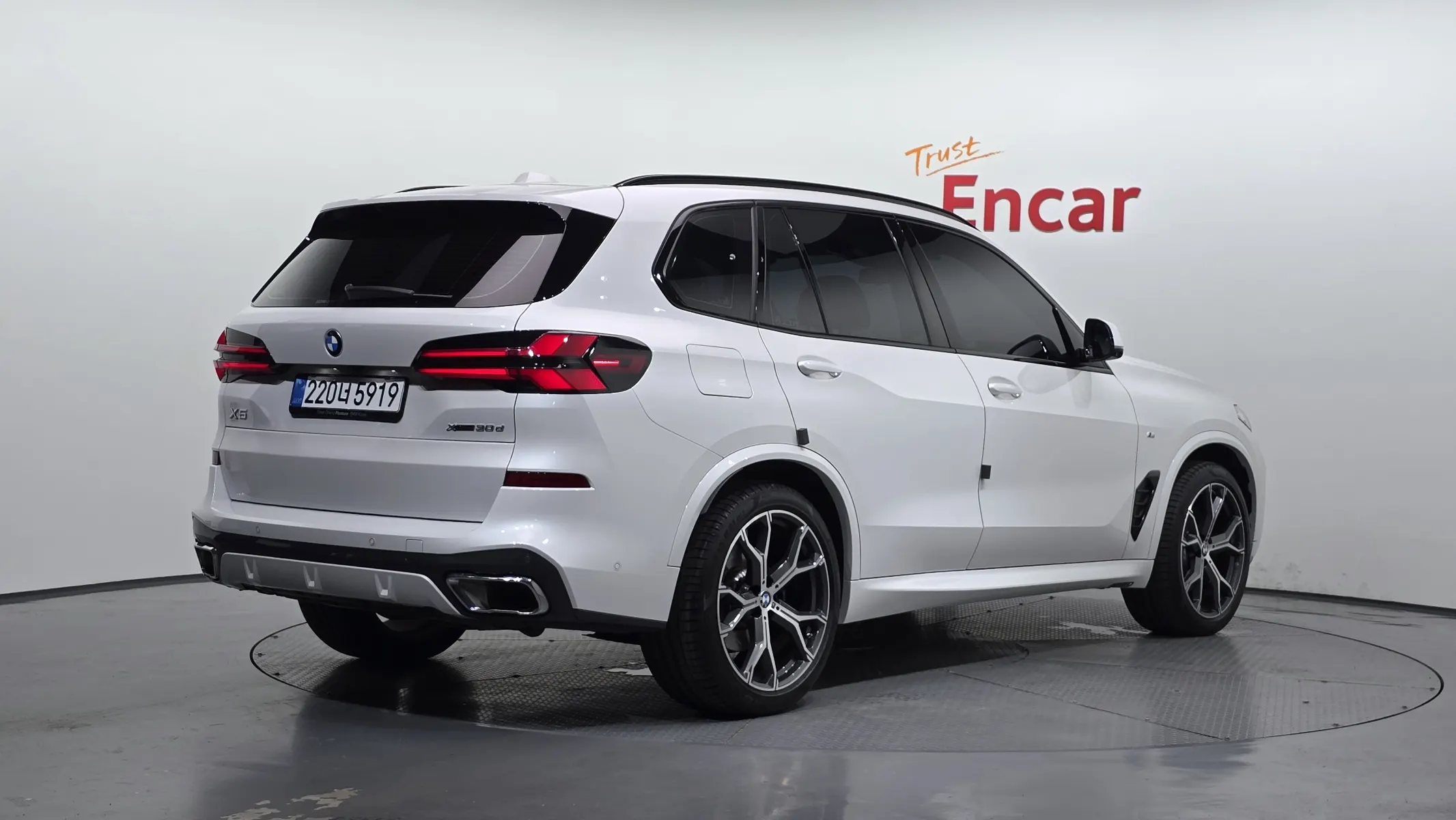 BMW X5 (G05) xDrive 30d M 2025 2/33