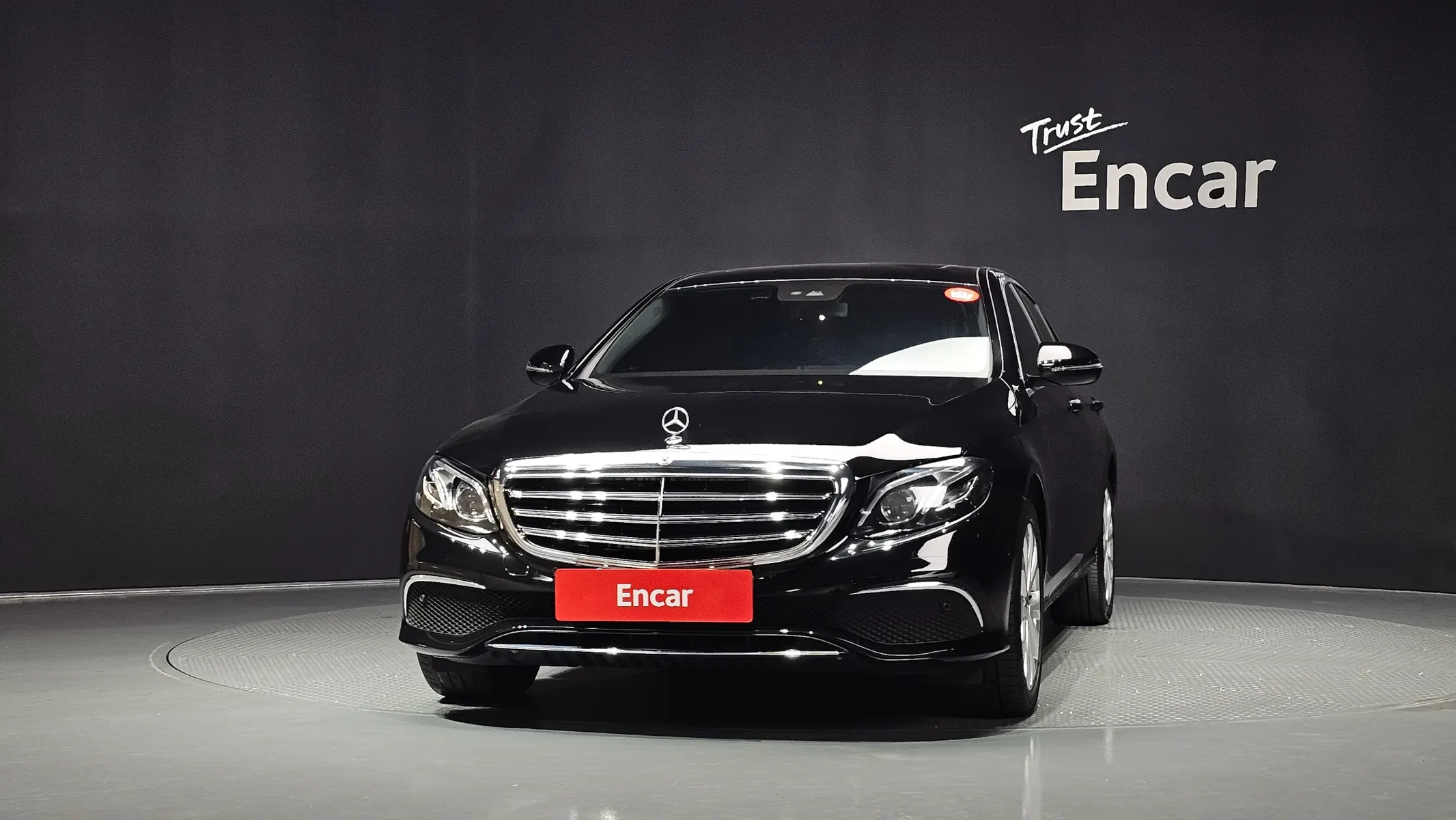 Mercedes-Benz E-Class W213 E220d 2019 3/35