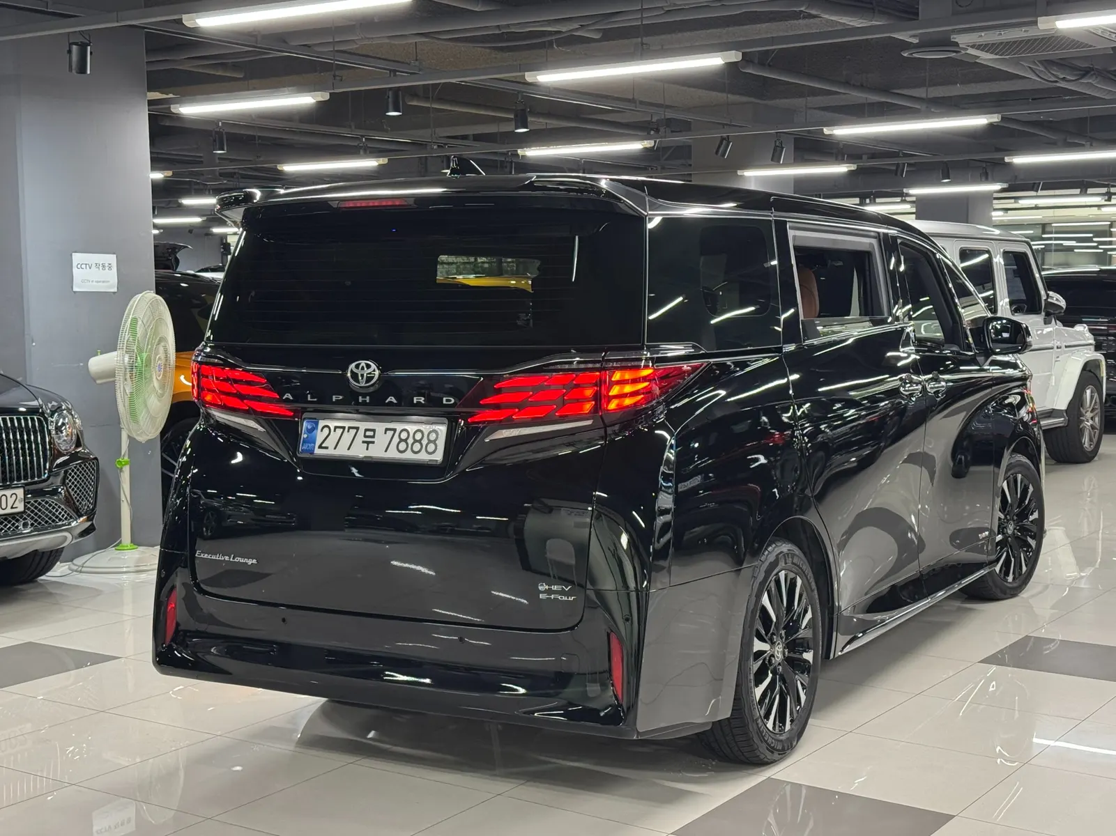 Toyota 4 2.5 HEV AWD 2024 2/5