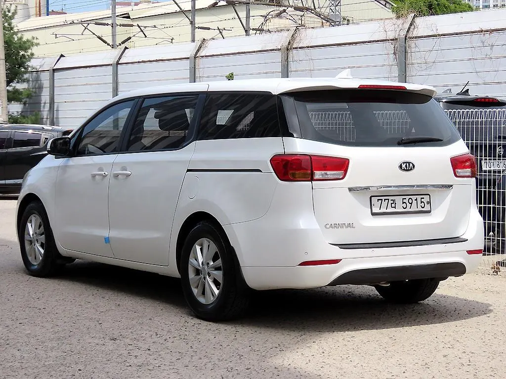 Kia 카니발 11 2014 2/5
