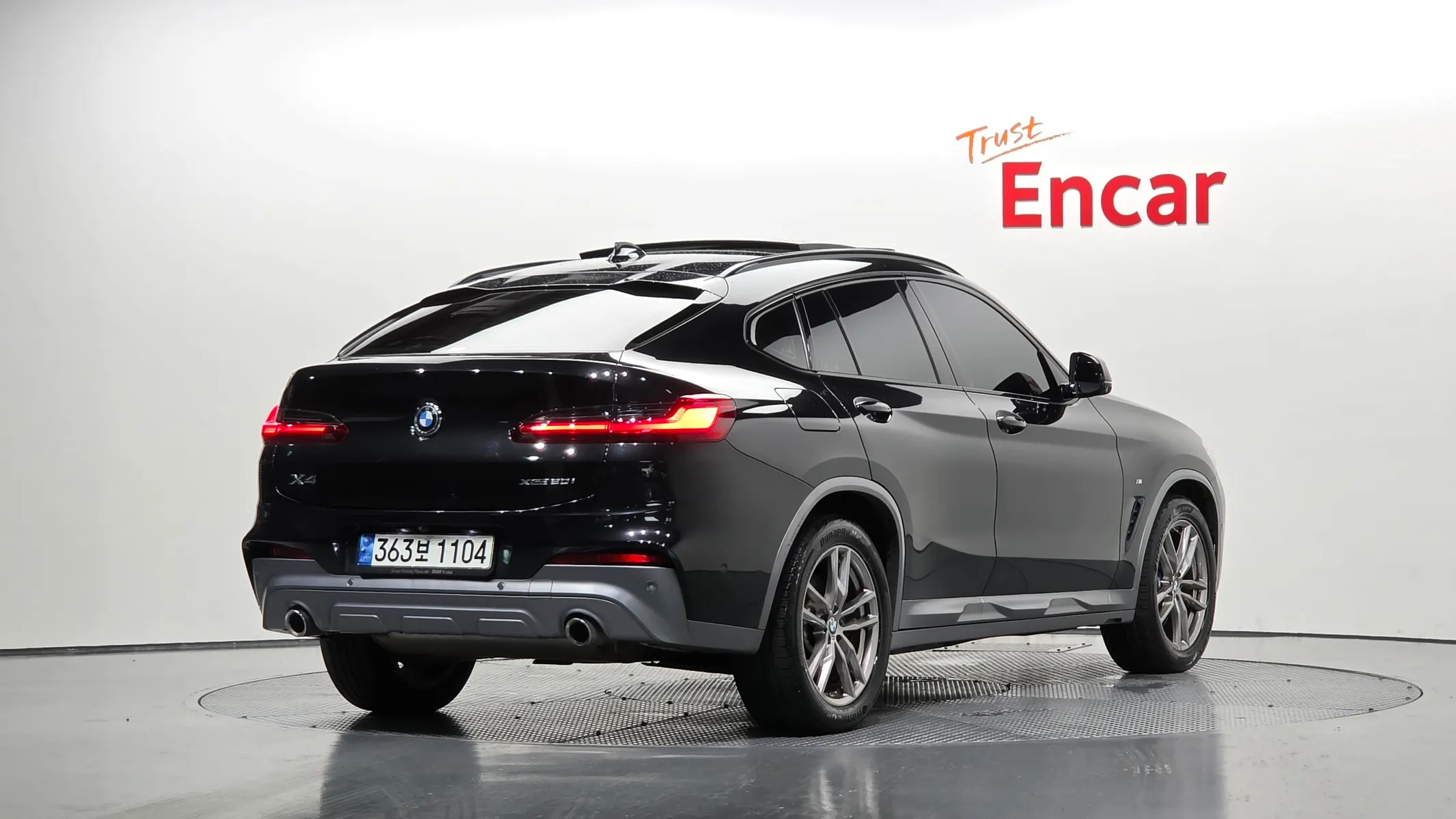 BMW X4 (G02) xDrive20i M X 2021 2/33