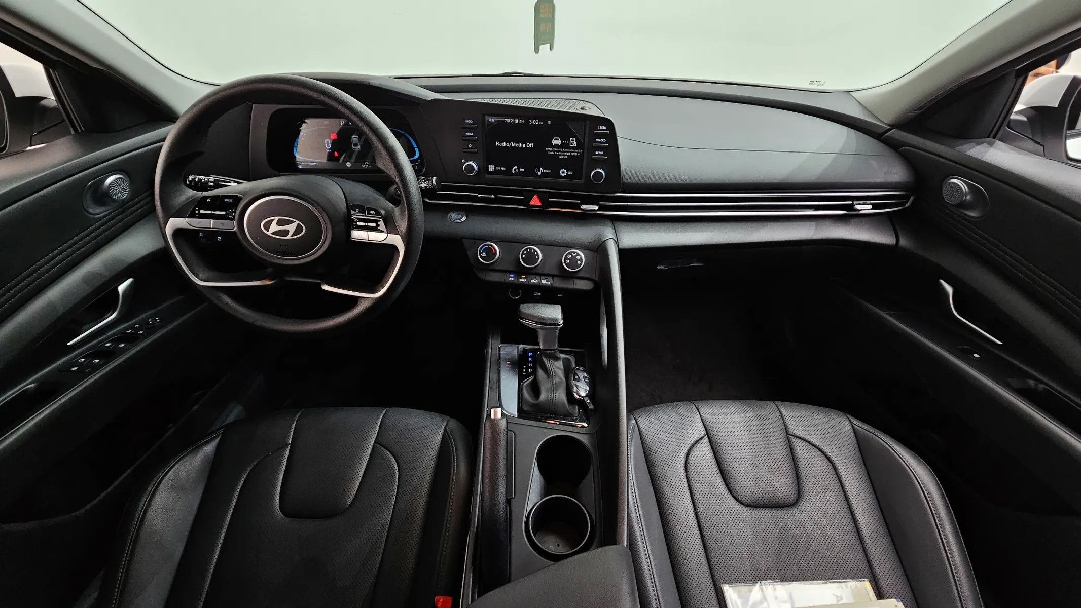 Hyundai (CN7) 1.6 LPi () 2026 4/5