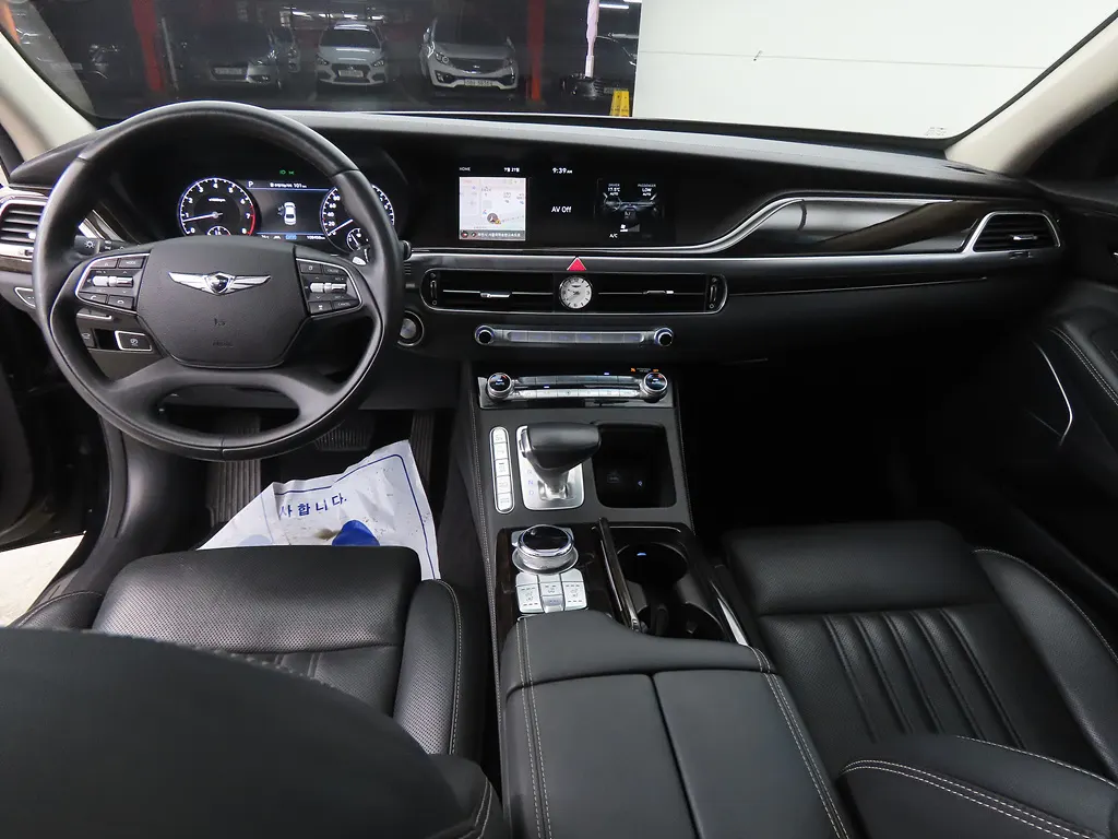 Genesis G90 3.8 2019 4/5