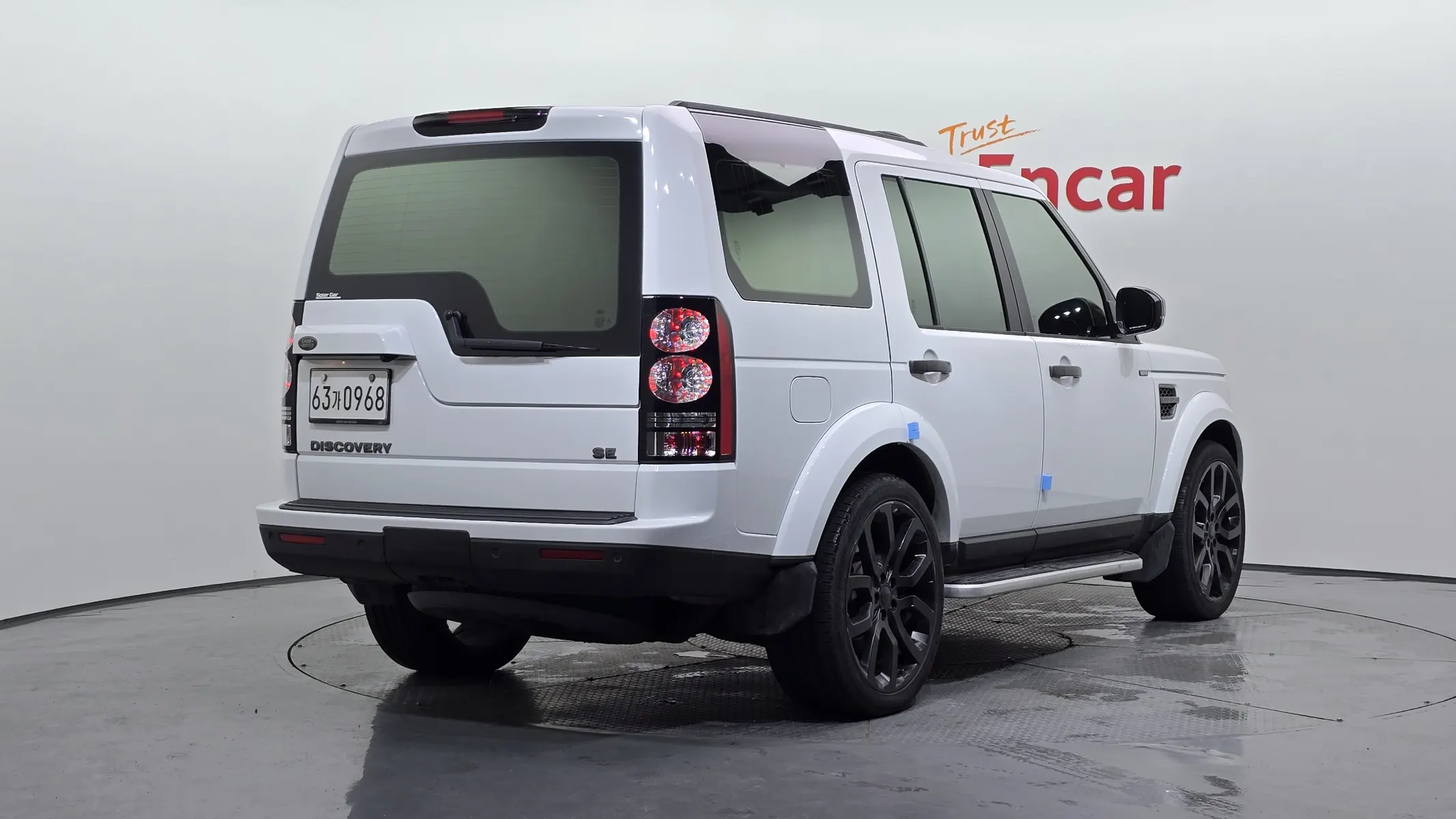 Land Rover 4 3.0 SDV6 SE 2015 2/21