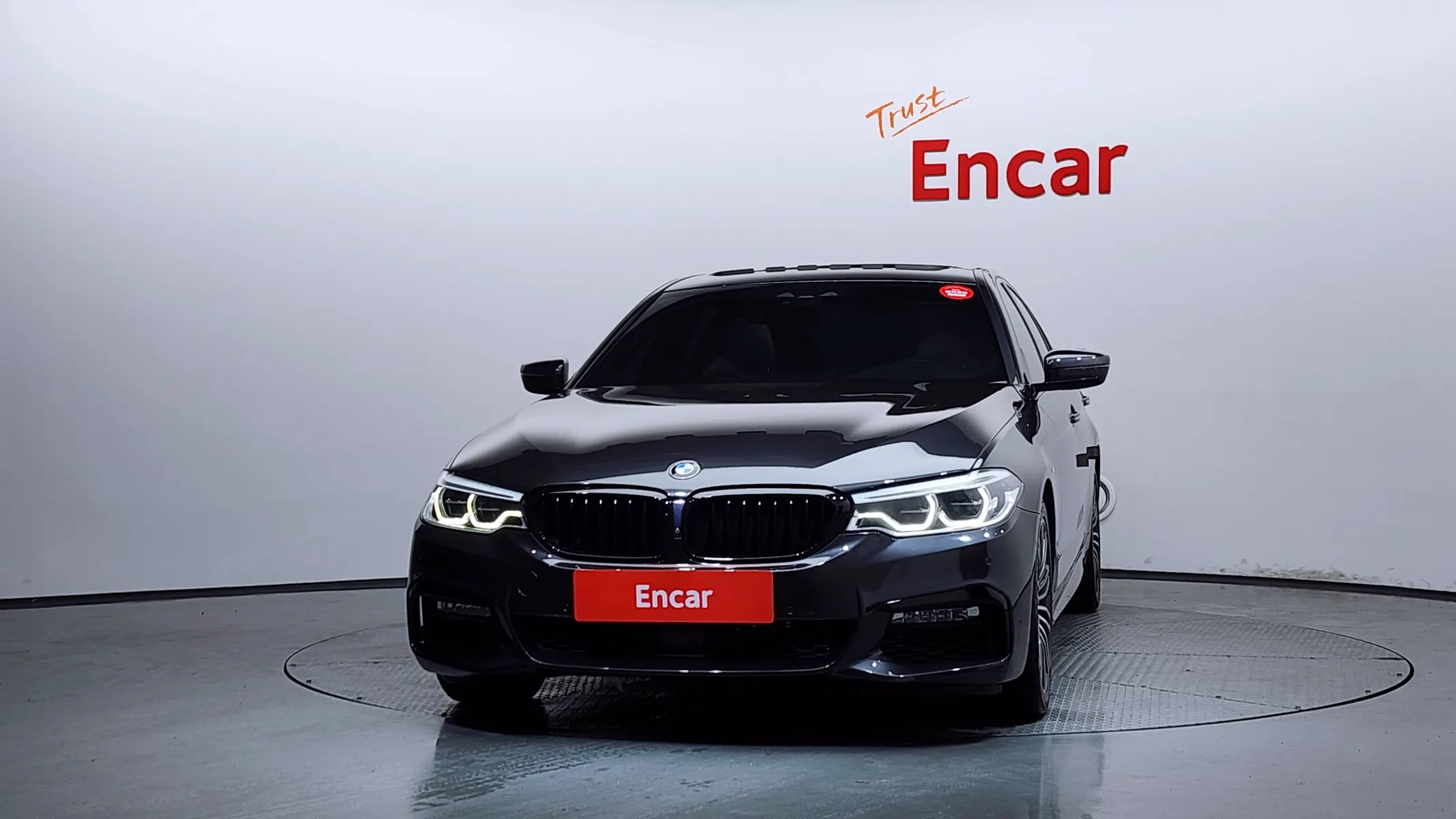 BMW 5 Series (G30) 530d M 2017 3/35