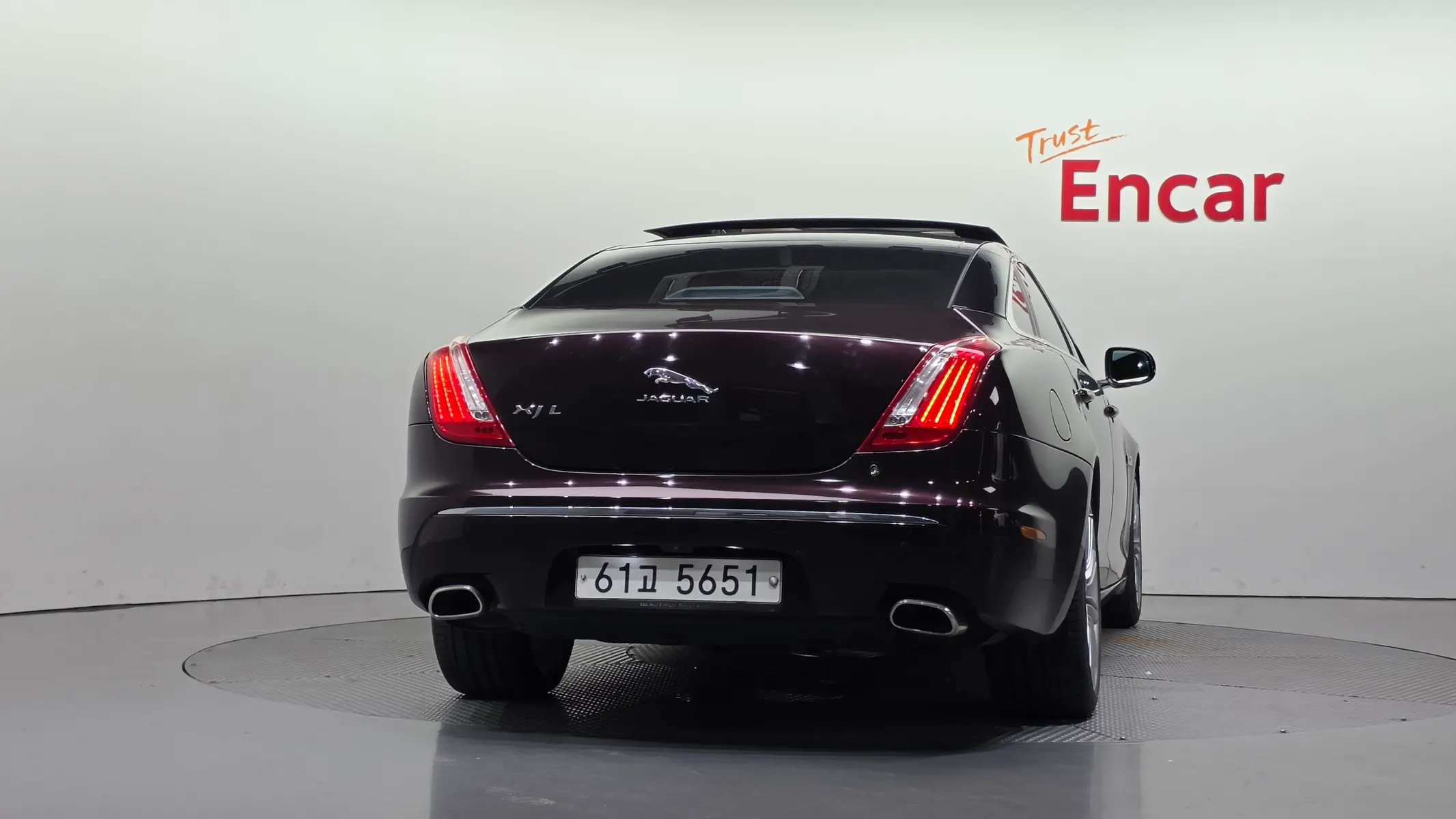 Jaguar All New XJ 5.0 LWB 2011 3/5