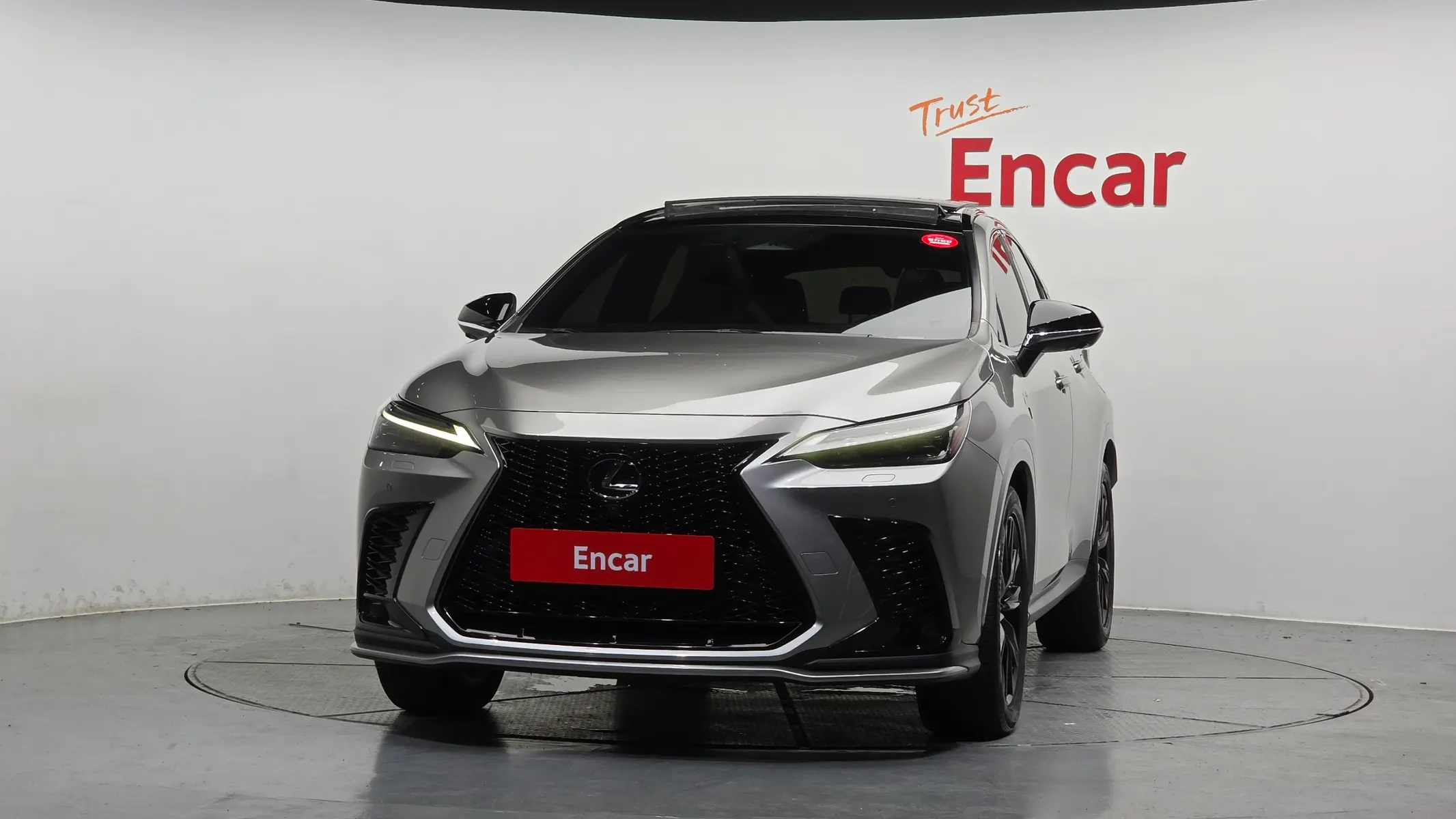 Lexus NX450h+ 2 F-Sport 2024 2/5