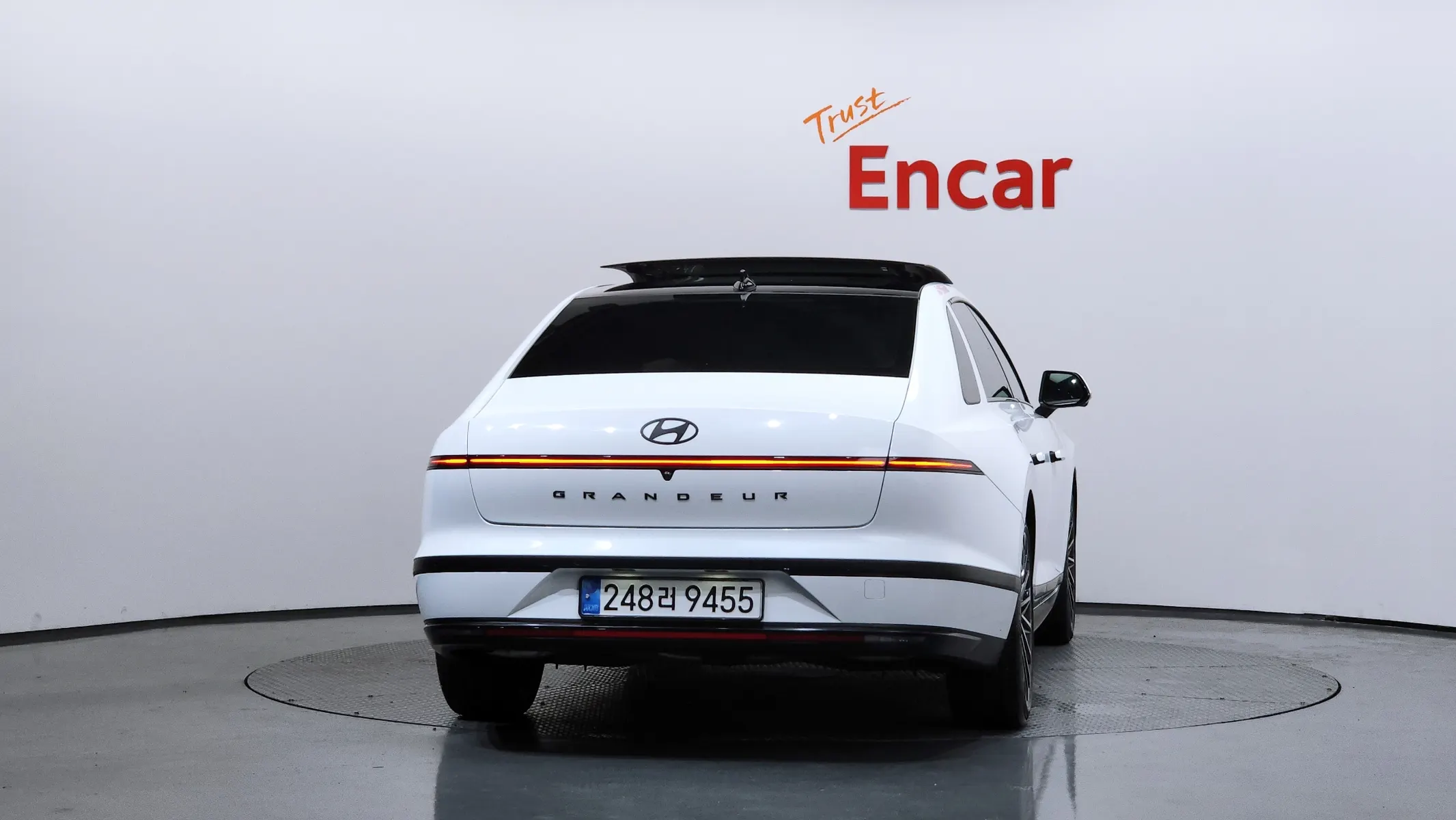 Hyundai (GN7) 2024 3/5