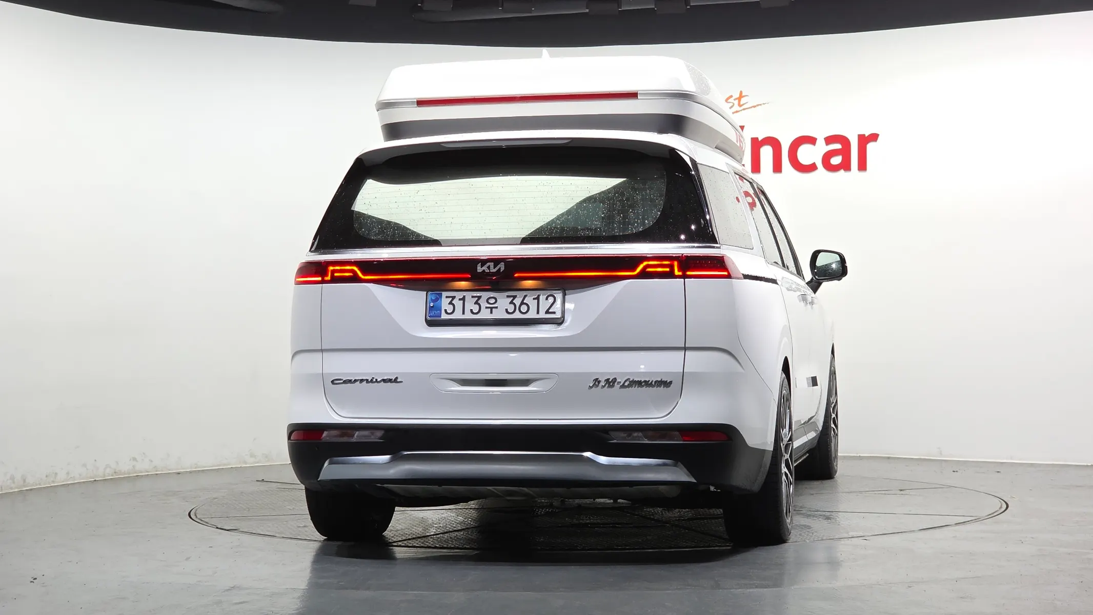 Kia Carnival 9 () 2021 3/5