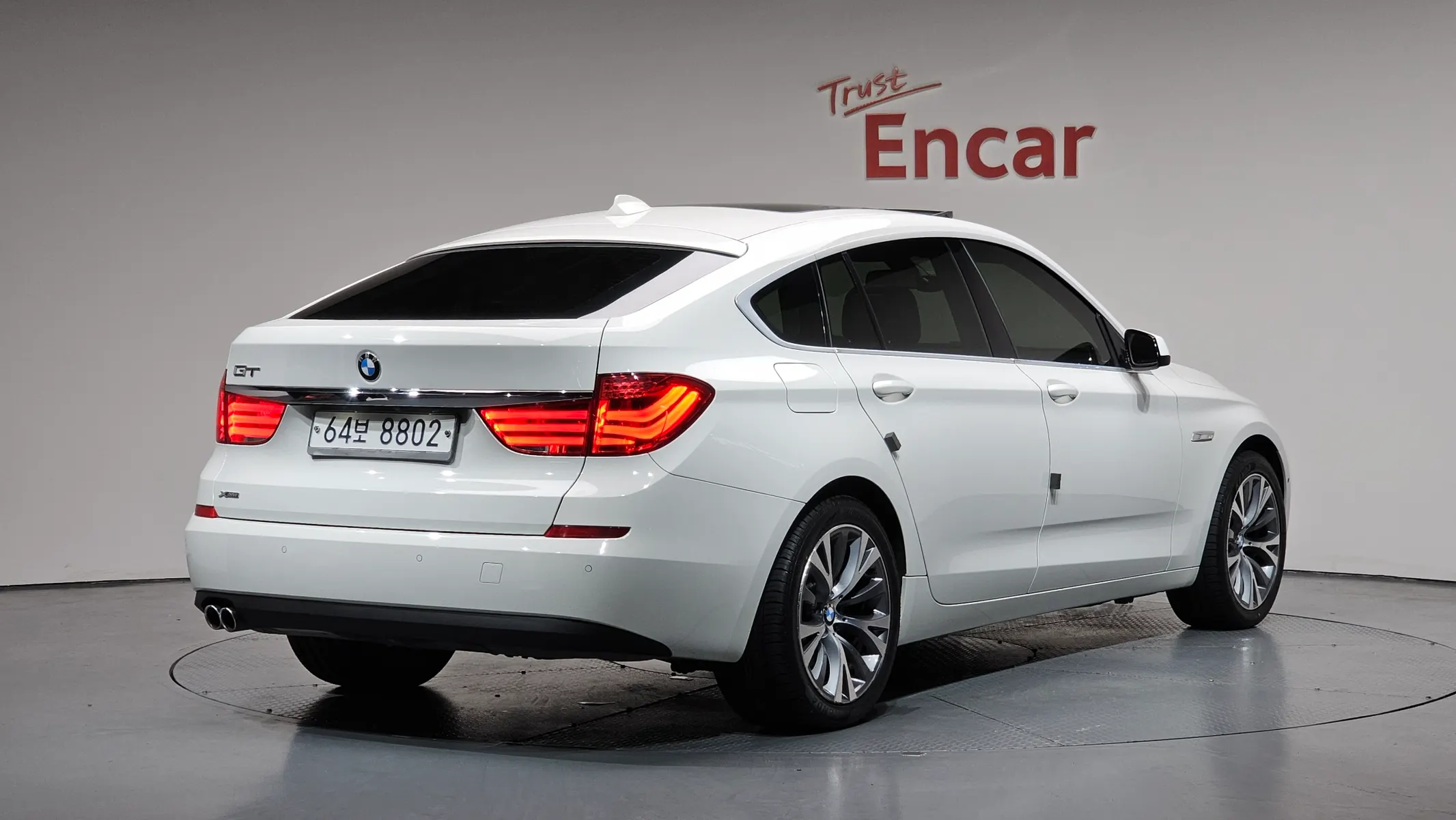 BMW 5 Series GT (F07) GT 30d xDrive 2013 2/40
