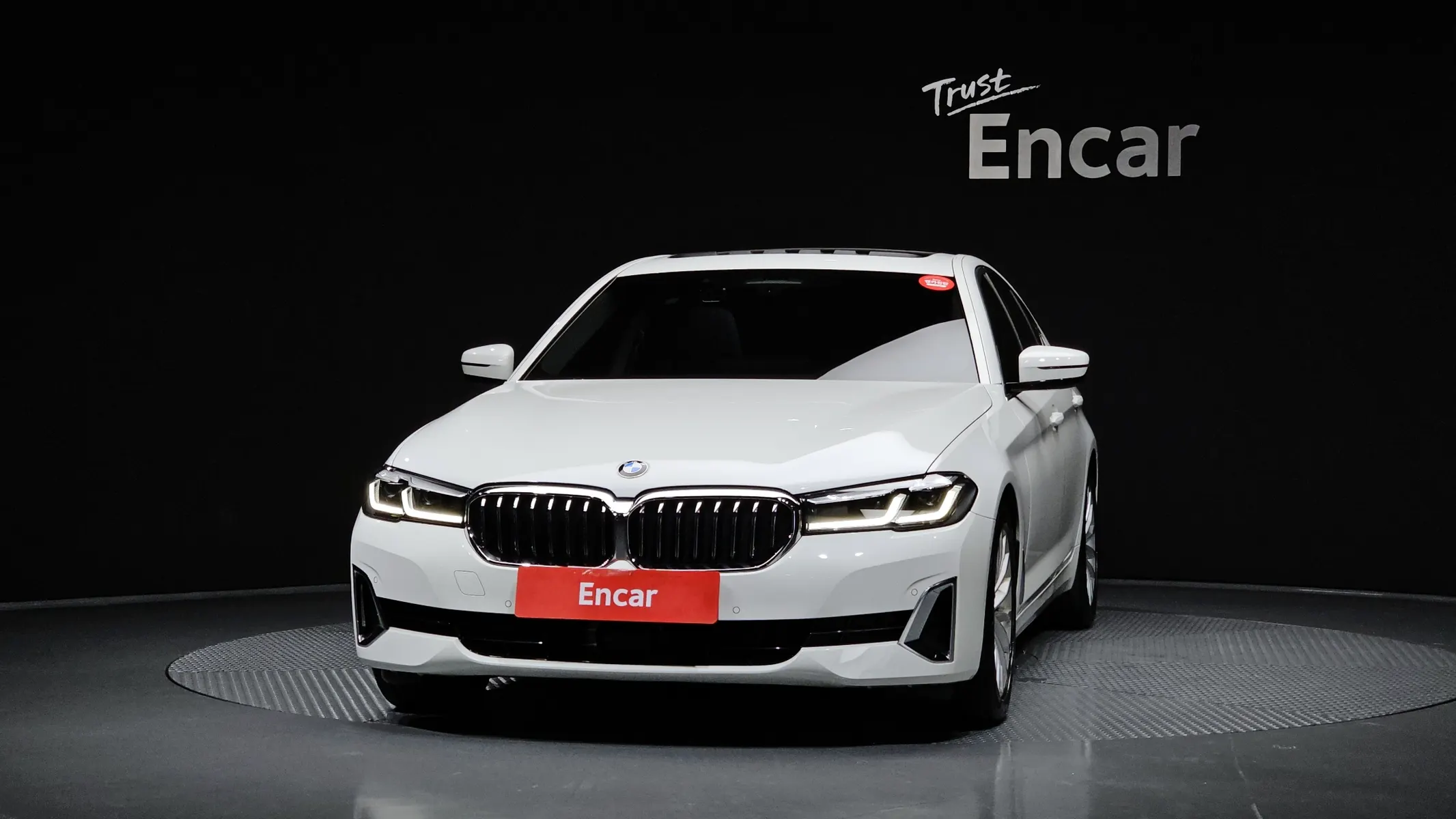 BMW 5 Series (G30) 520i 2022 3/36