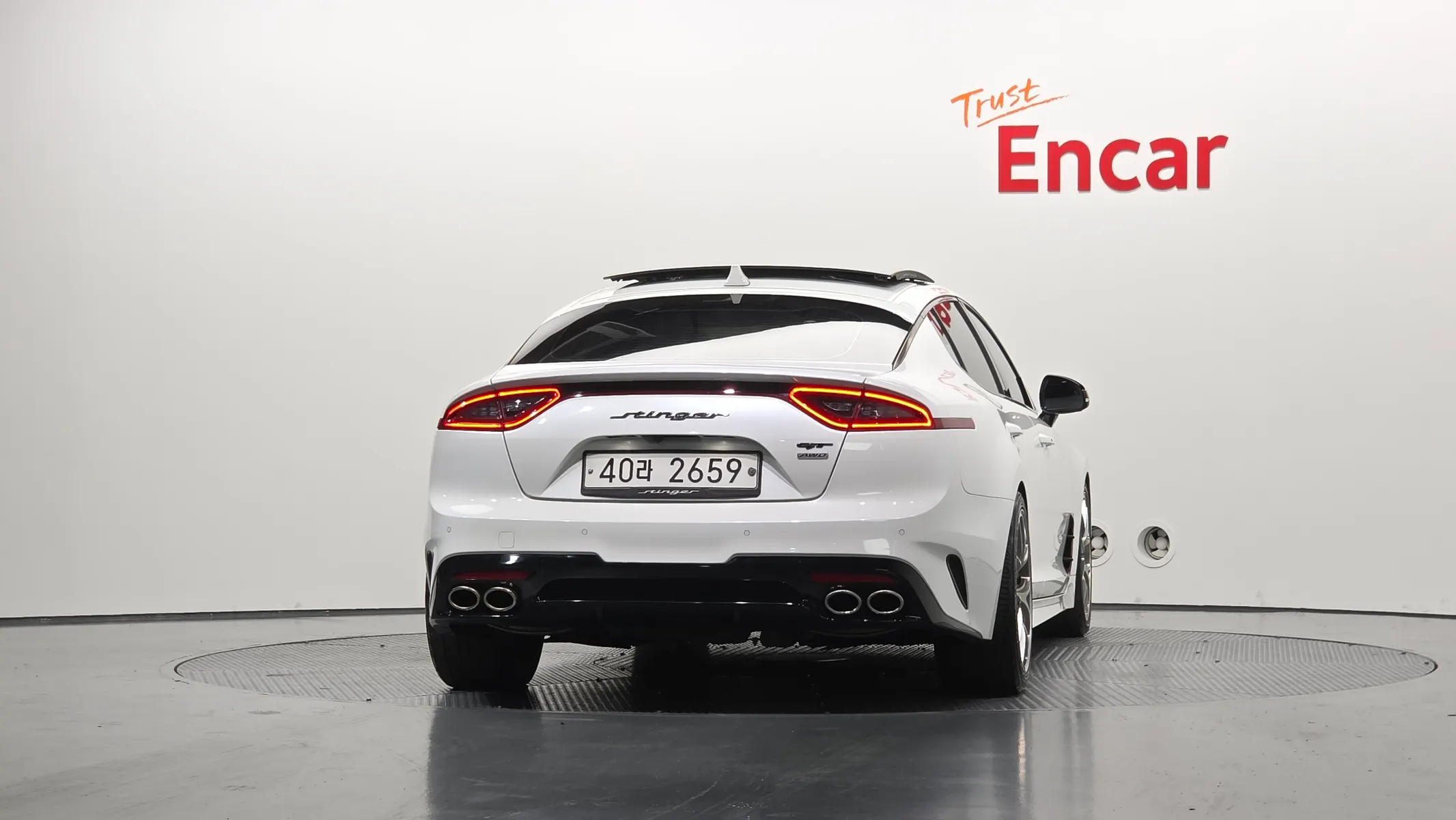 Kia Stinger 3.3 AWD 2017 3/5