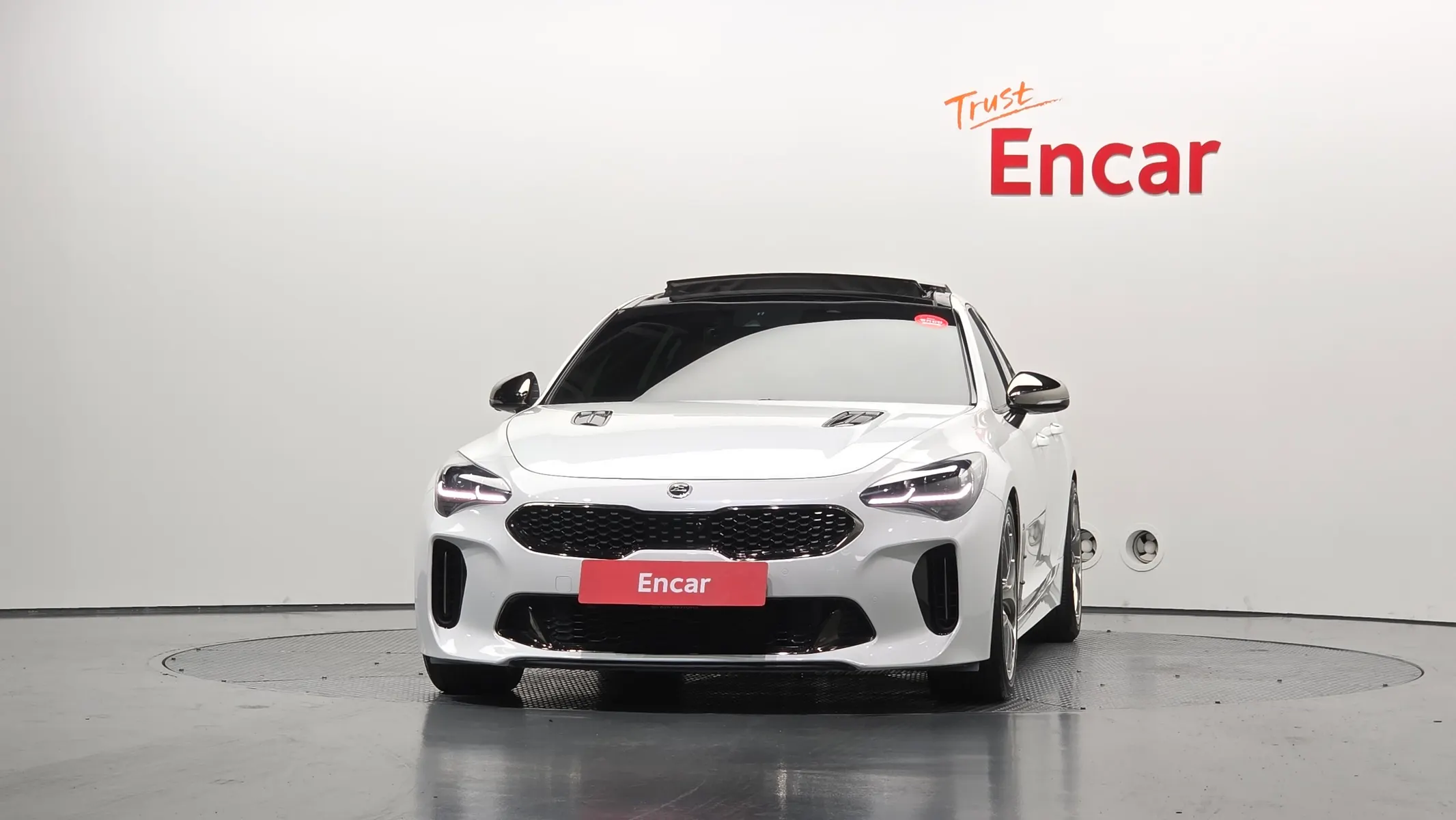 Kia Stinger 3.3 AWD 2017 2/5