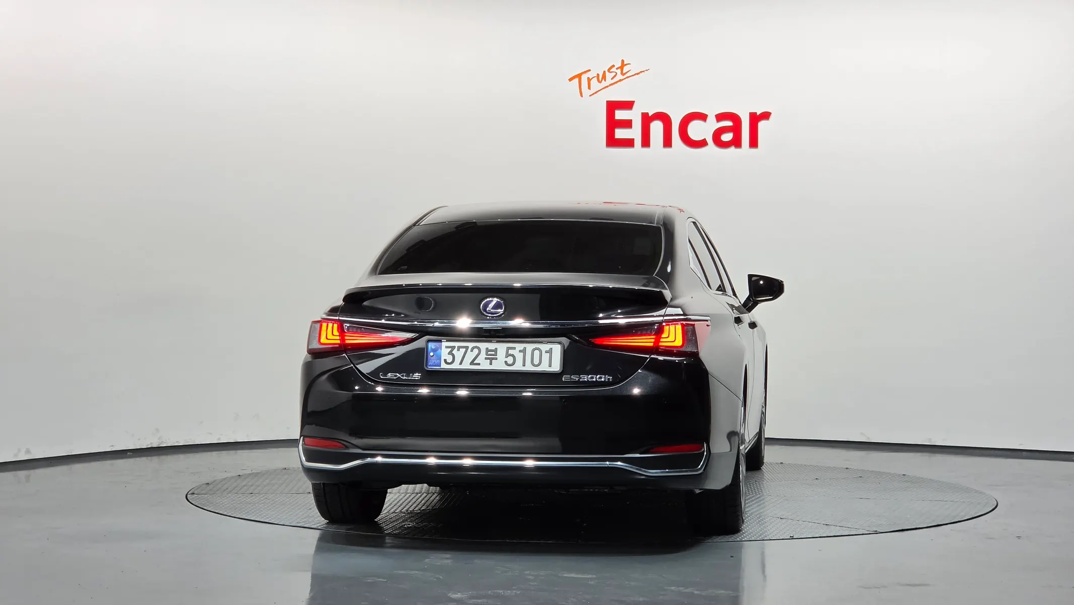 Lexus ES300h 7 2021 3/5