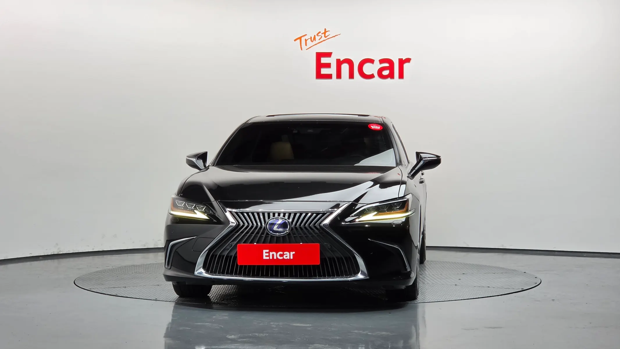 Lexus ES300h 7 2021 2/5