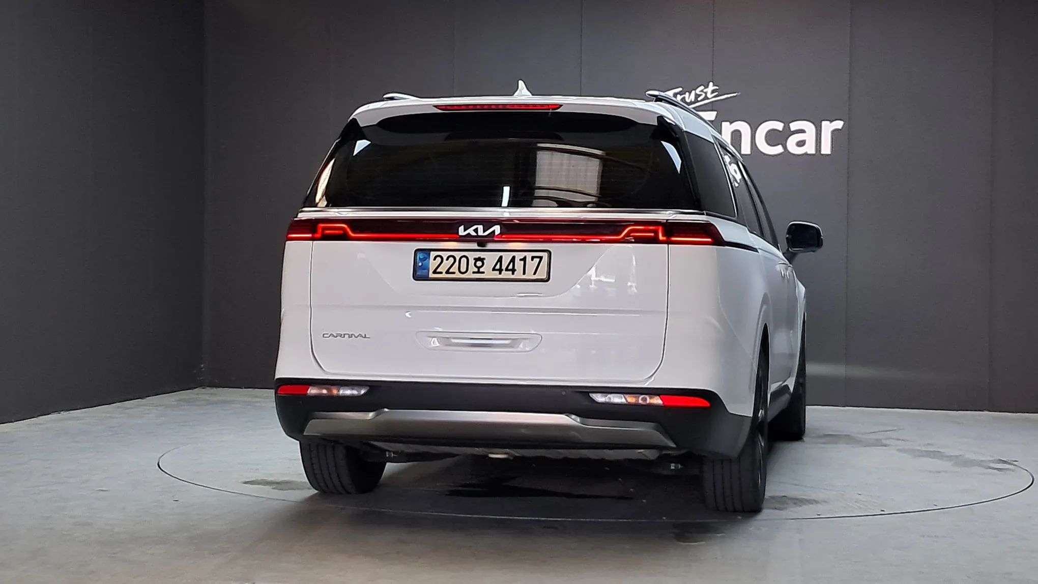 Kia Carnival 7 2023 3/5