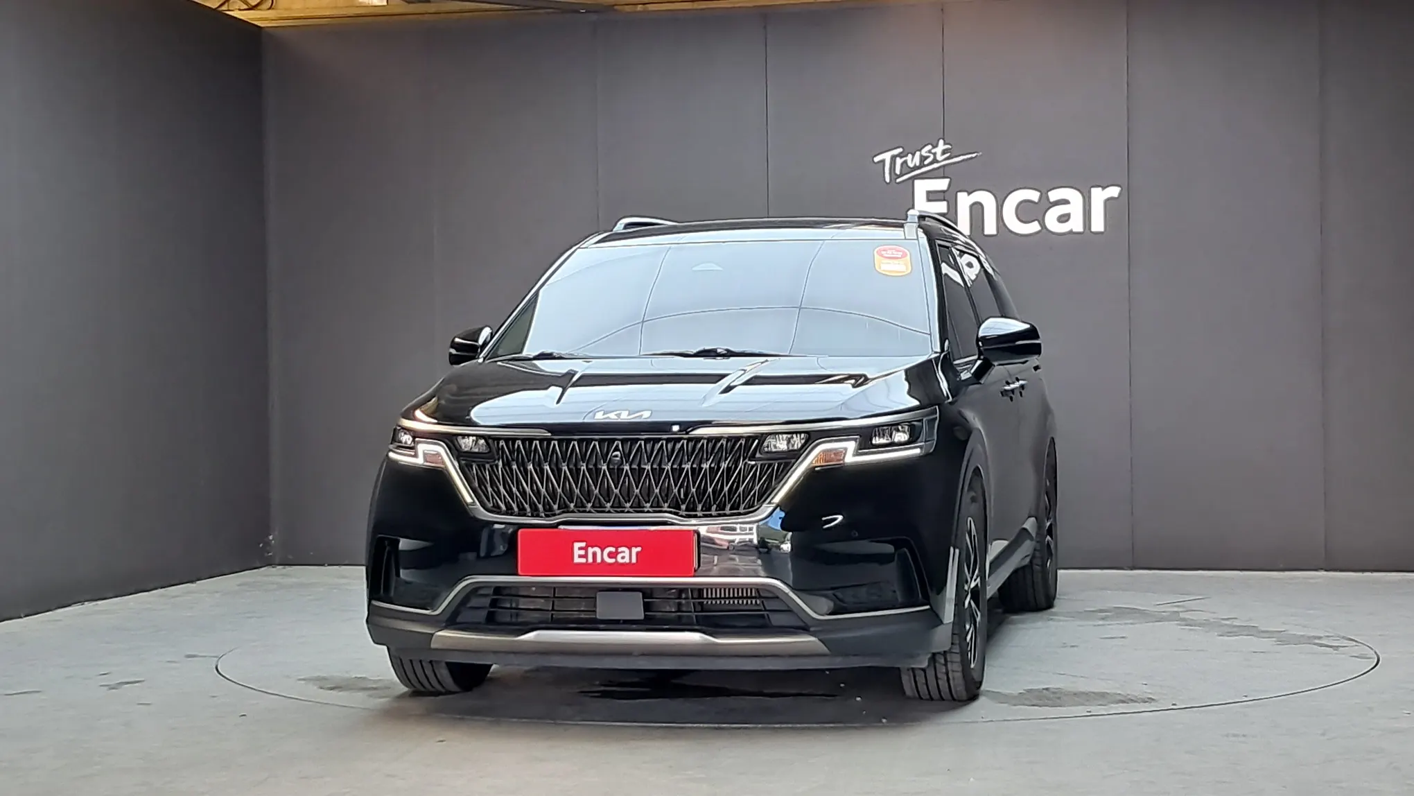 Kia Carnival 9 2022 2/5