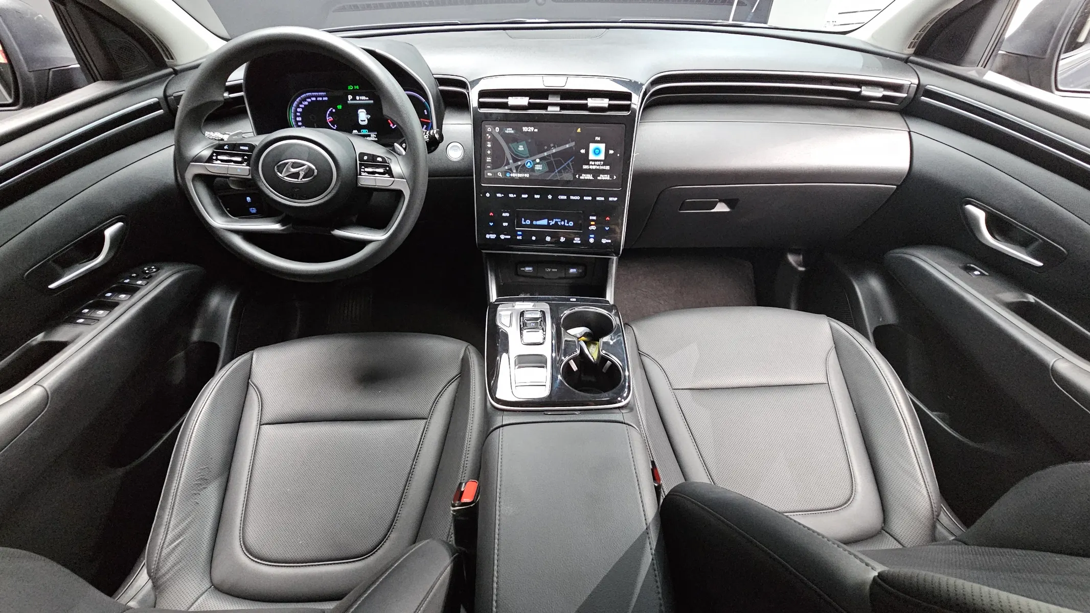Hyundai (NX4) 2WD 2021 4/5