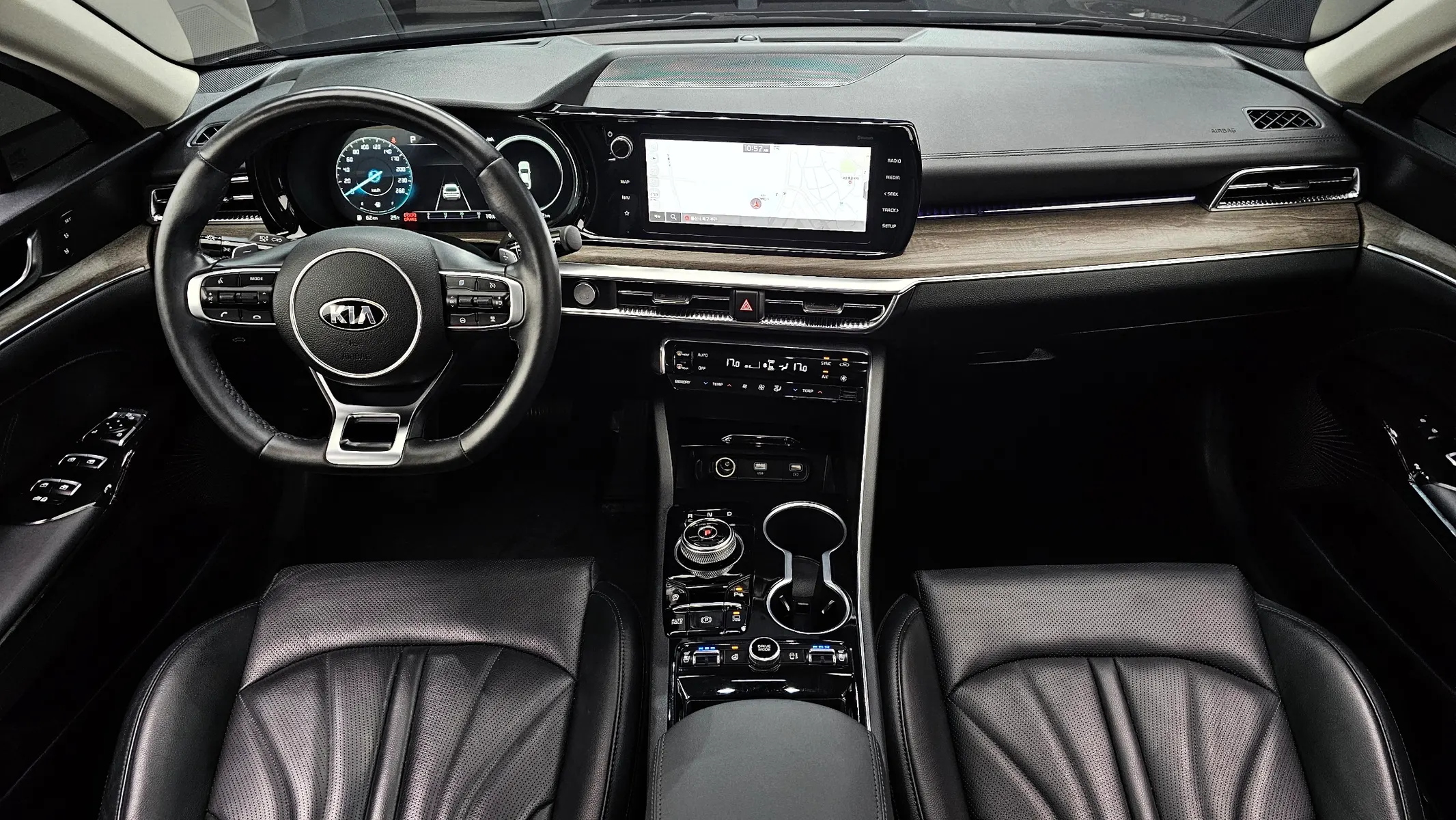 Kia K5 3 1.6 2021 4/5