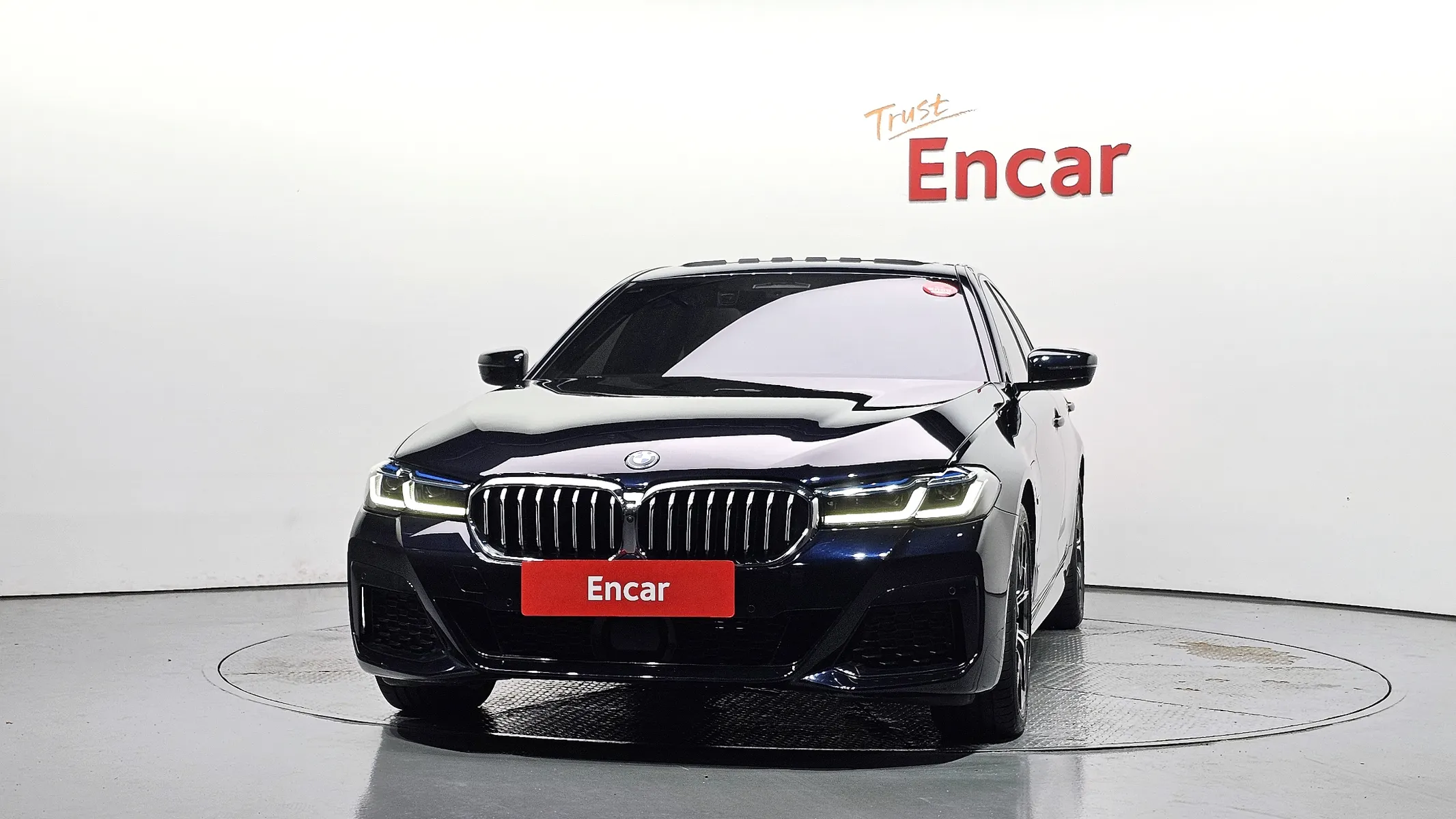 BMW 5 Series (G30) 530e M 2023 3/37